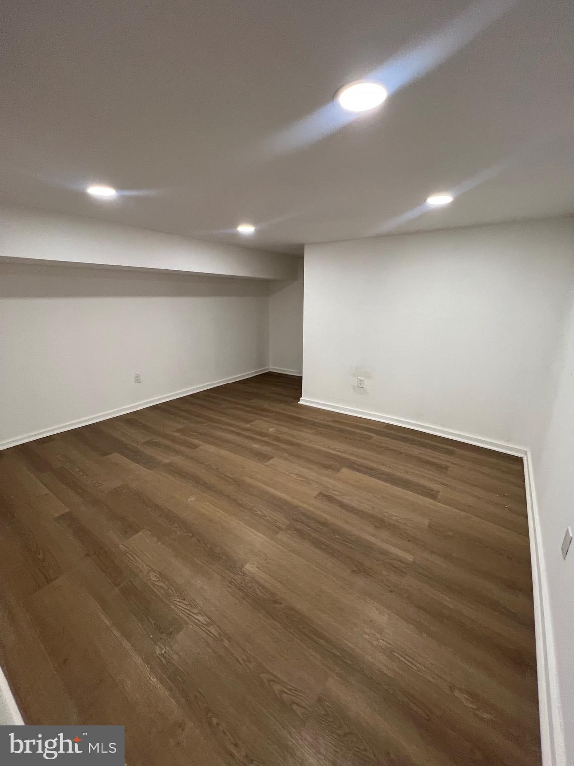 SHARSWOOD - Residential