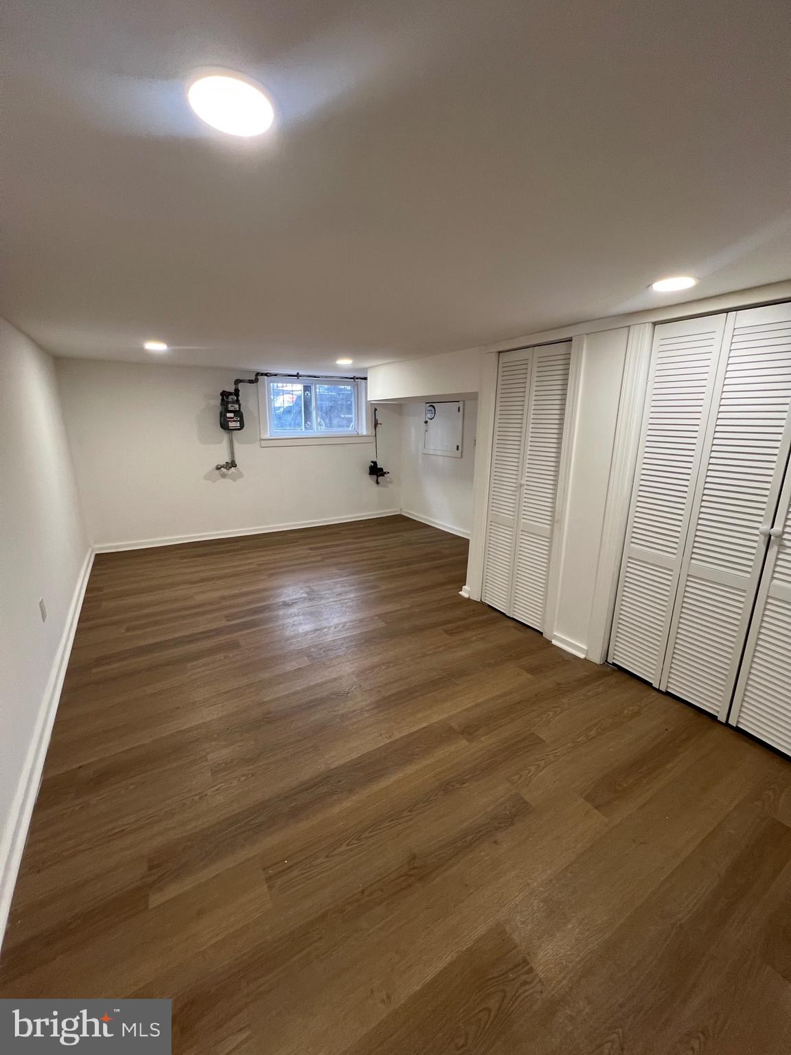 SHARSWOOD - Residential