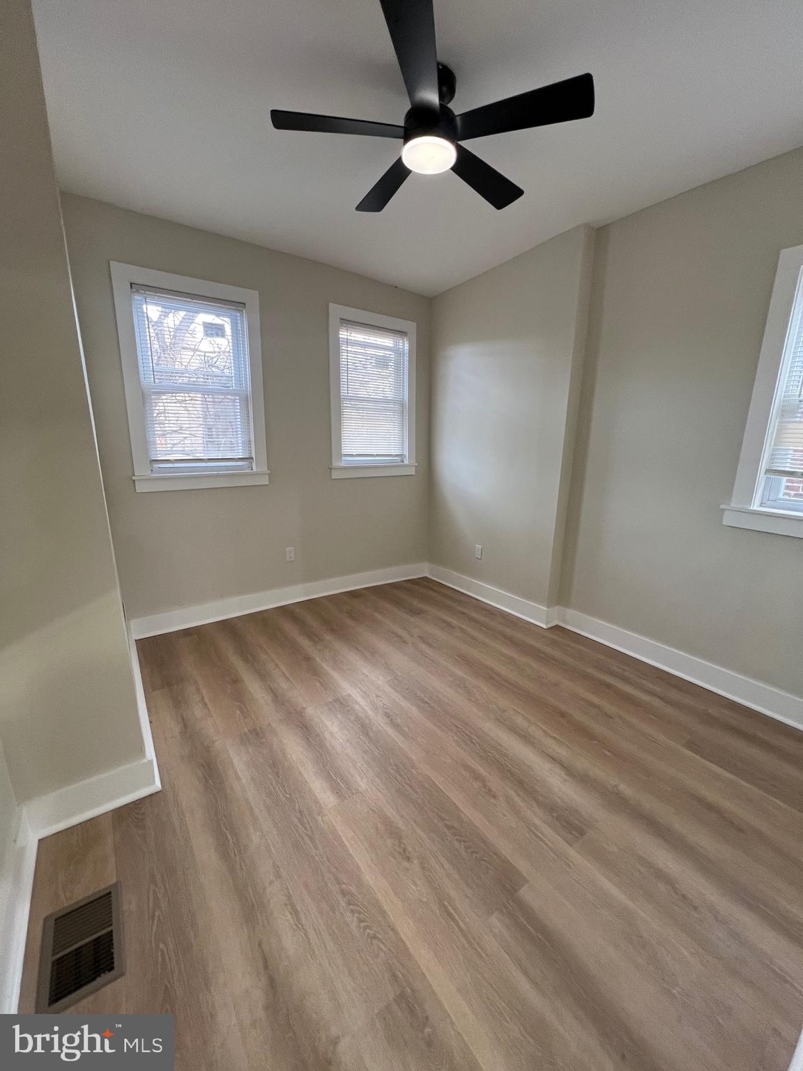 SHARSWOOD - Residential