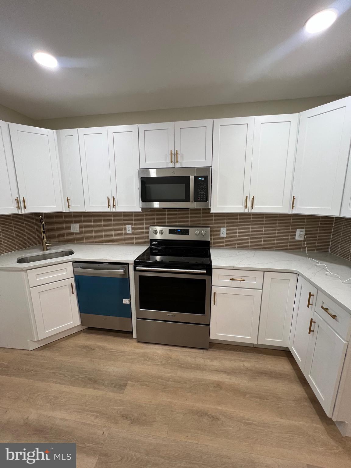 SHARSWOOD - Residential