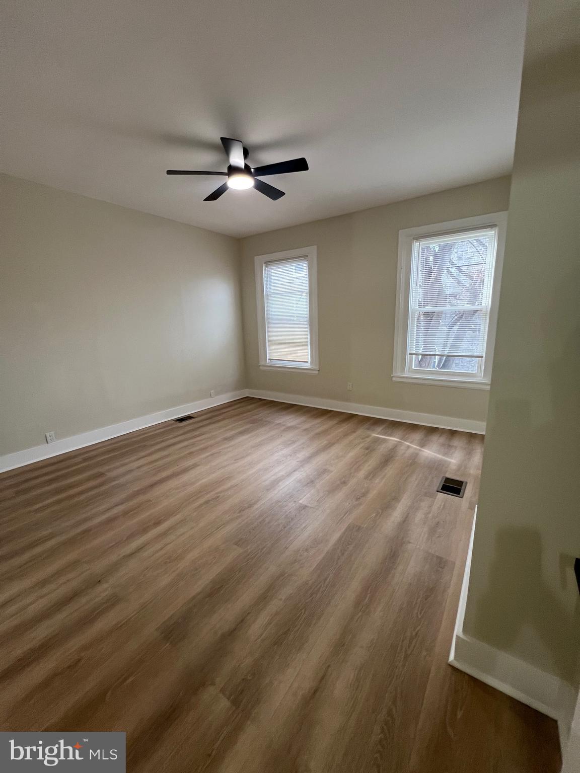 SHARSWOOD - Residential