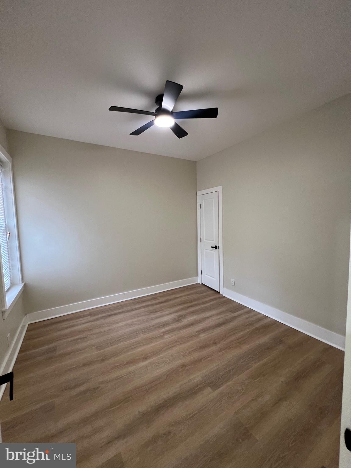 SHARSWOOD - Residential