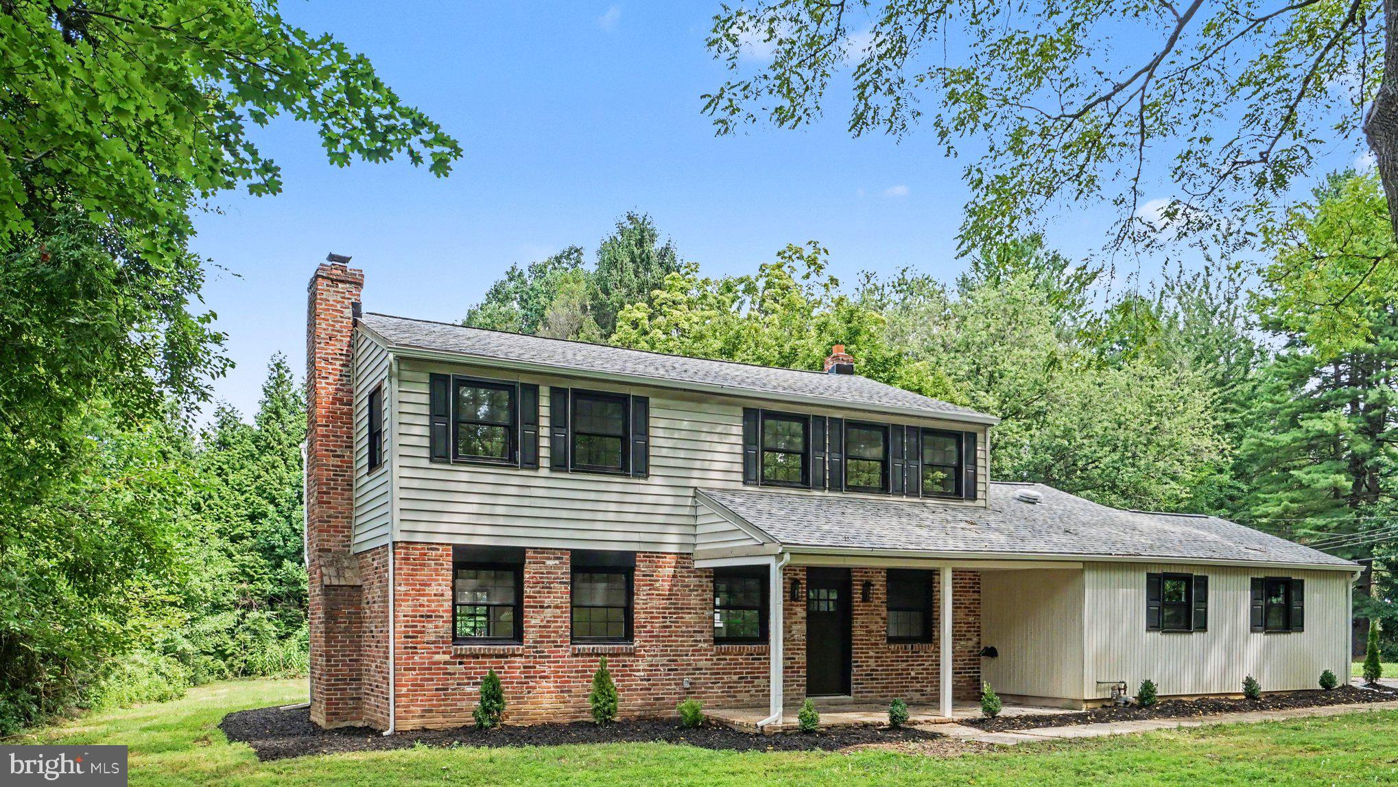 1561 SUGARTOWN ROAD