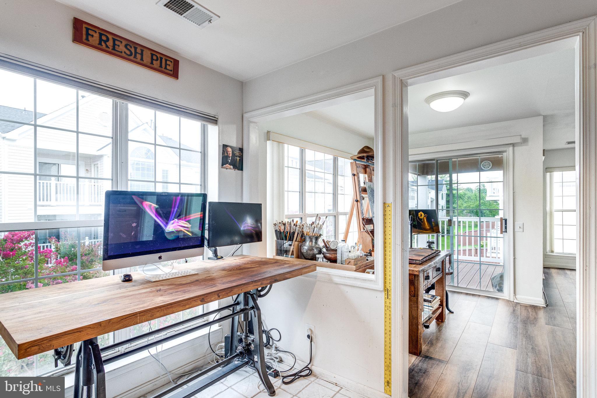 GUNSTON CORNER - Residential