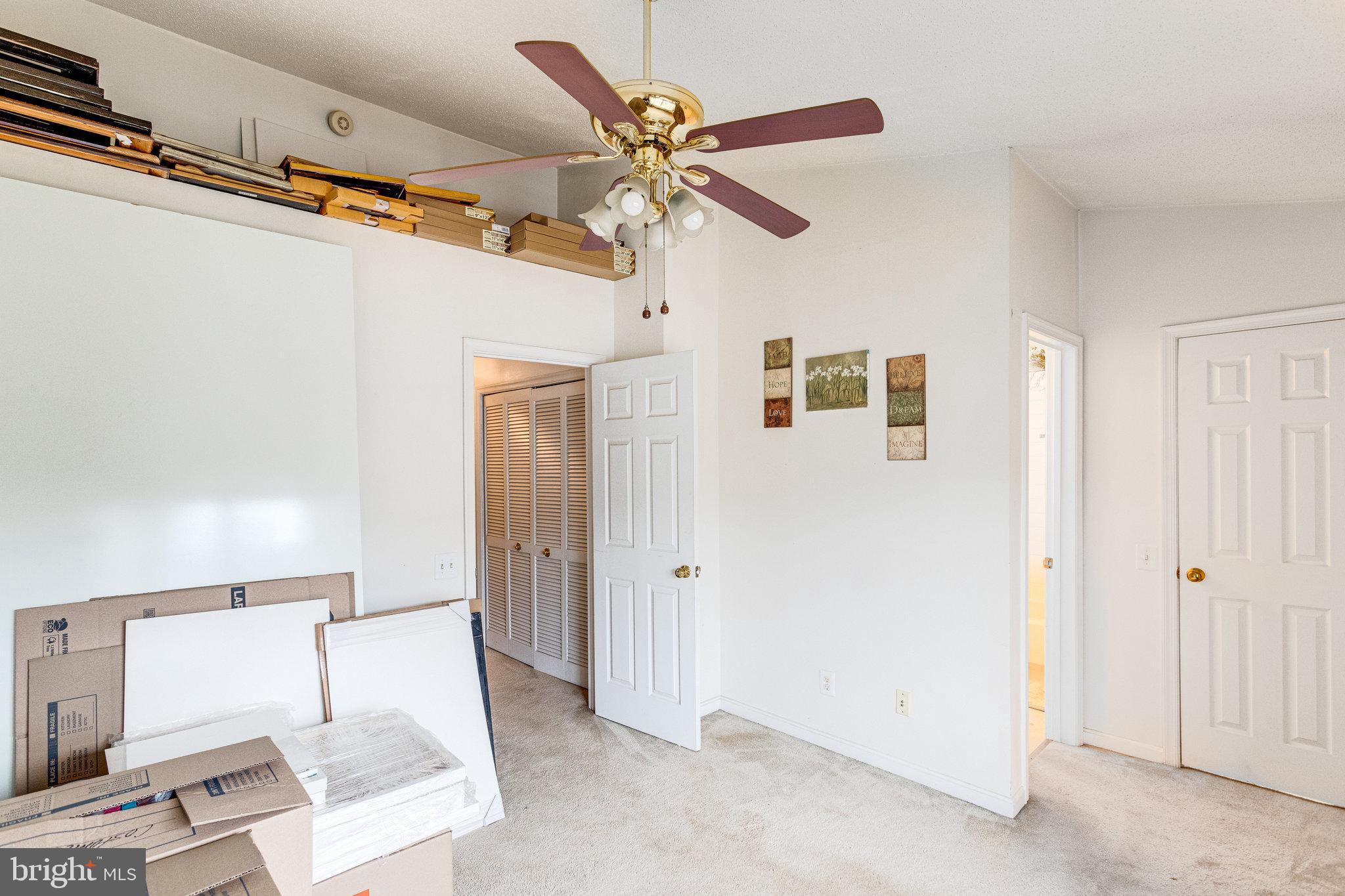 GUNSTON CORNER - Residential