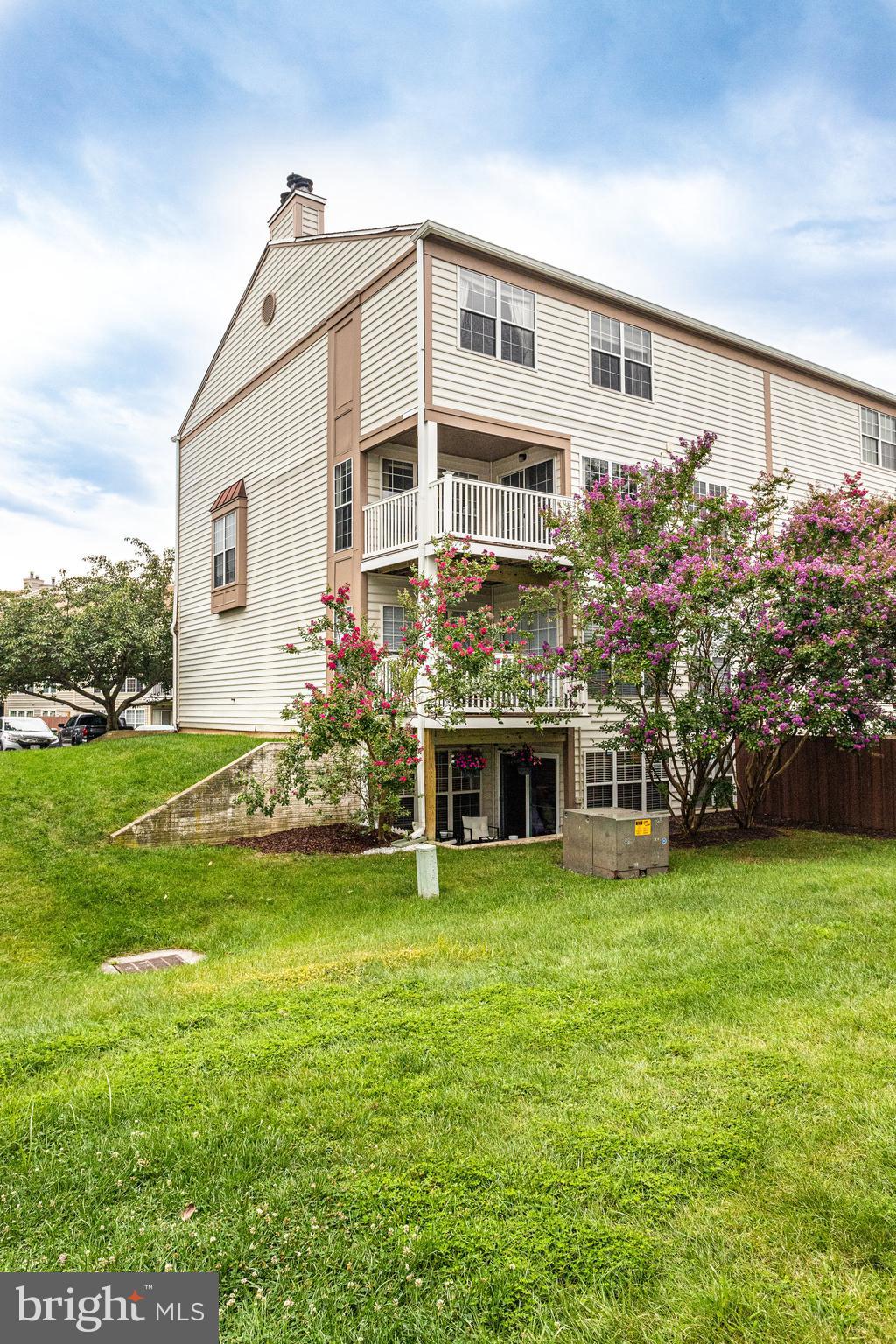 GUNSTON CORNER - Residential