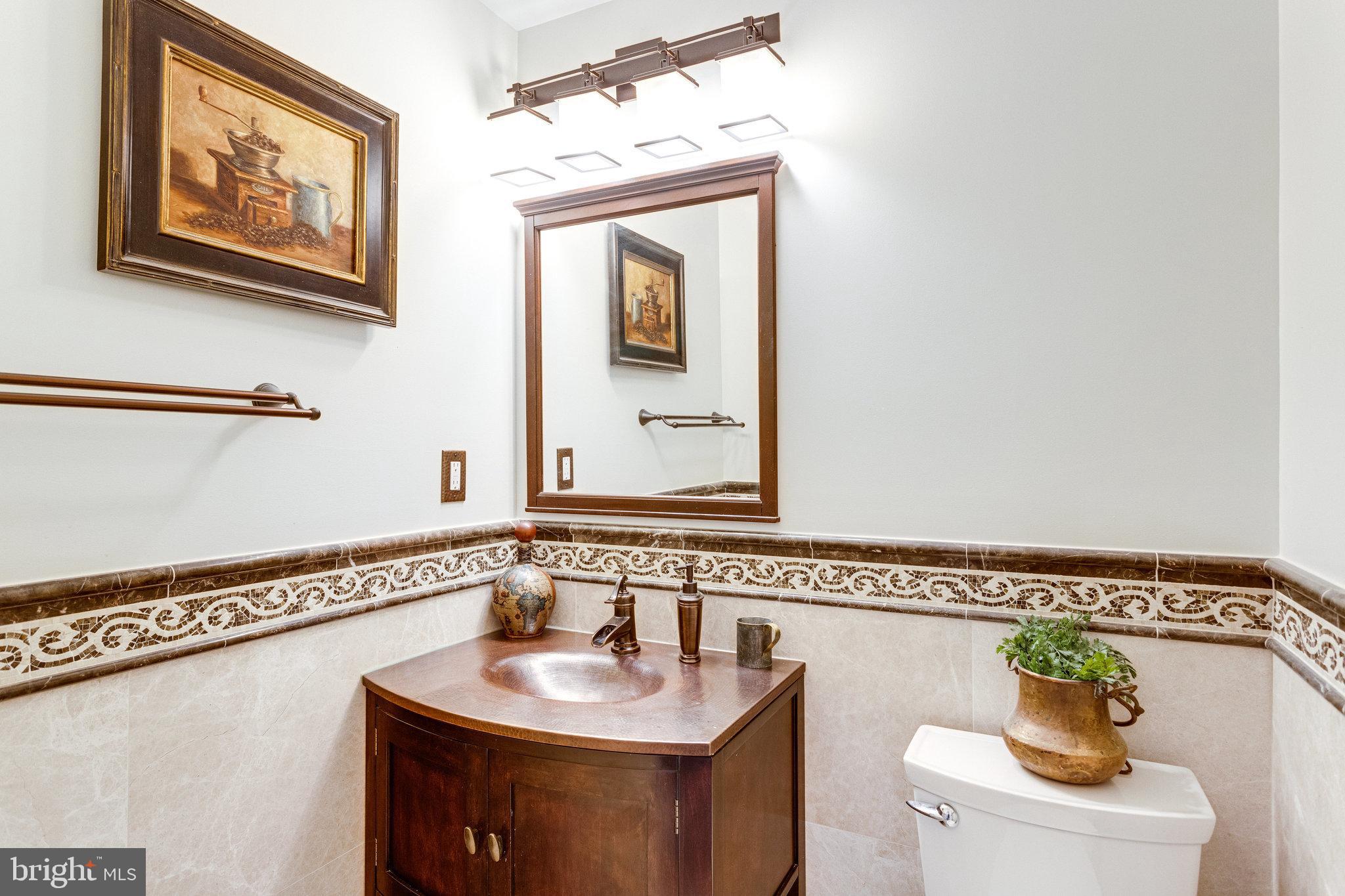 GUNSTON CORNER - Residential