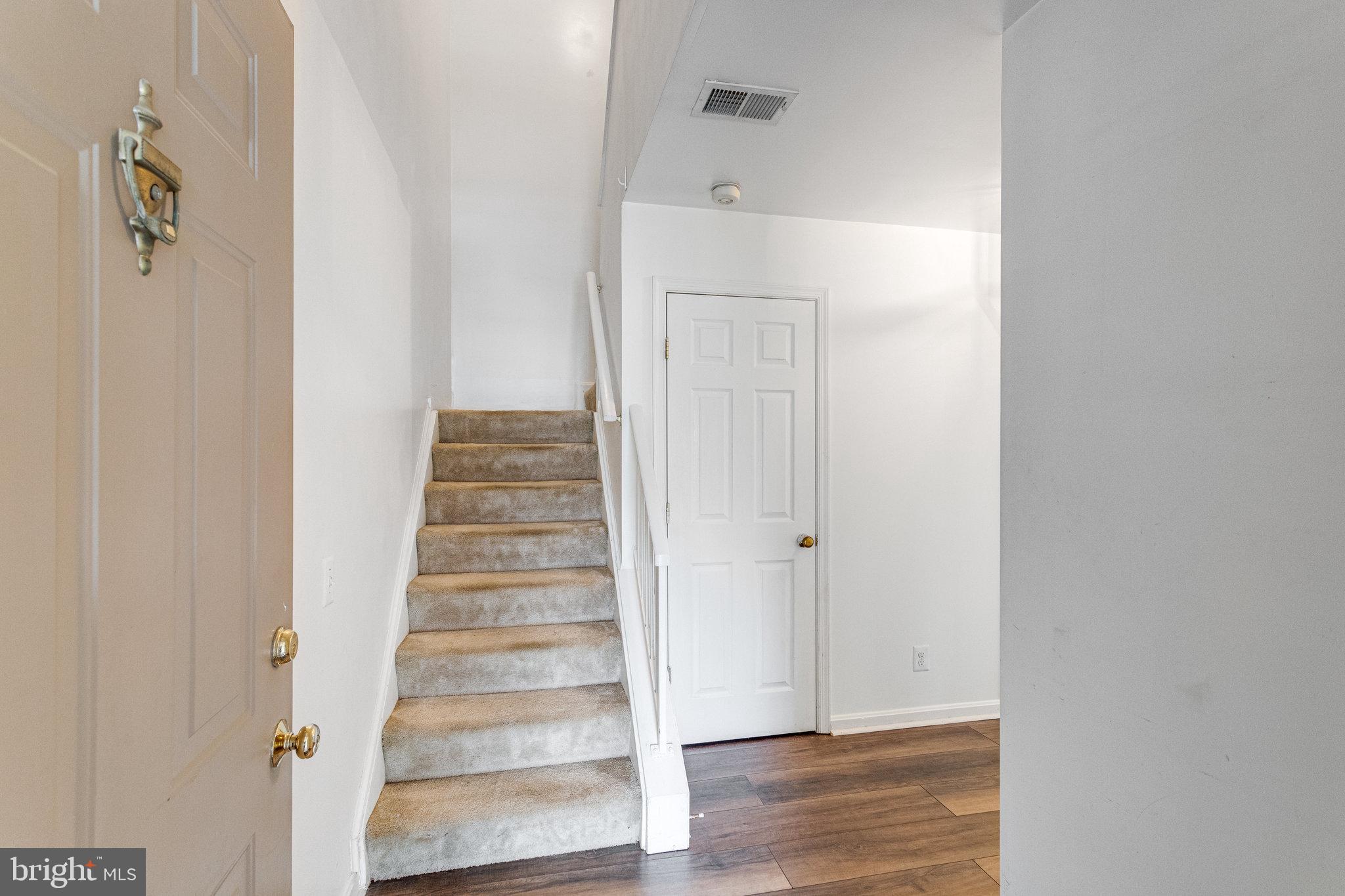 GUNSTON CORNER - Residential