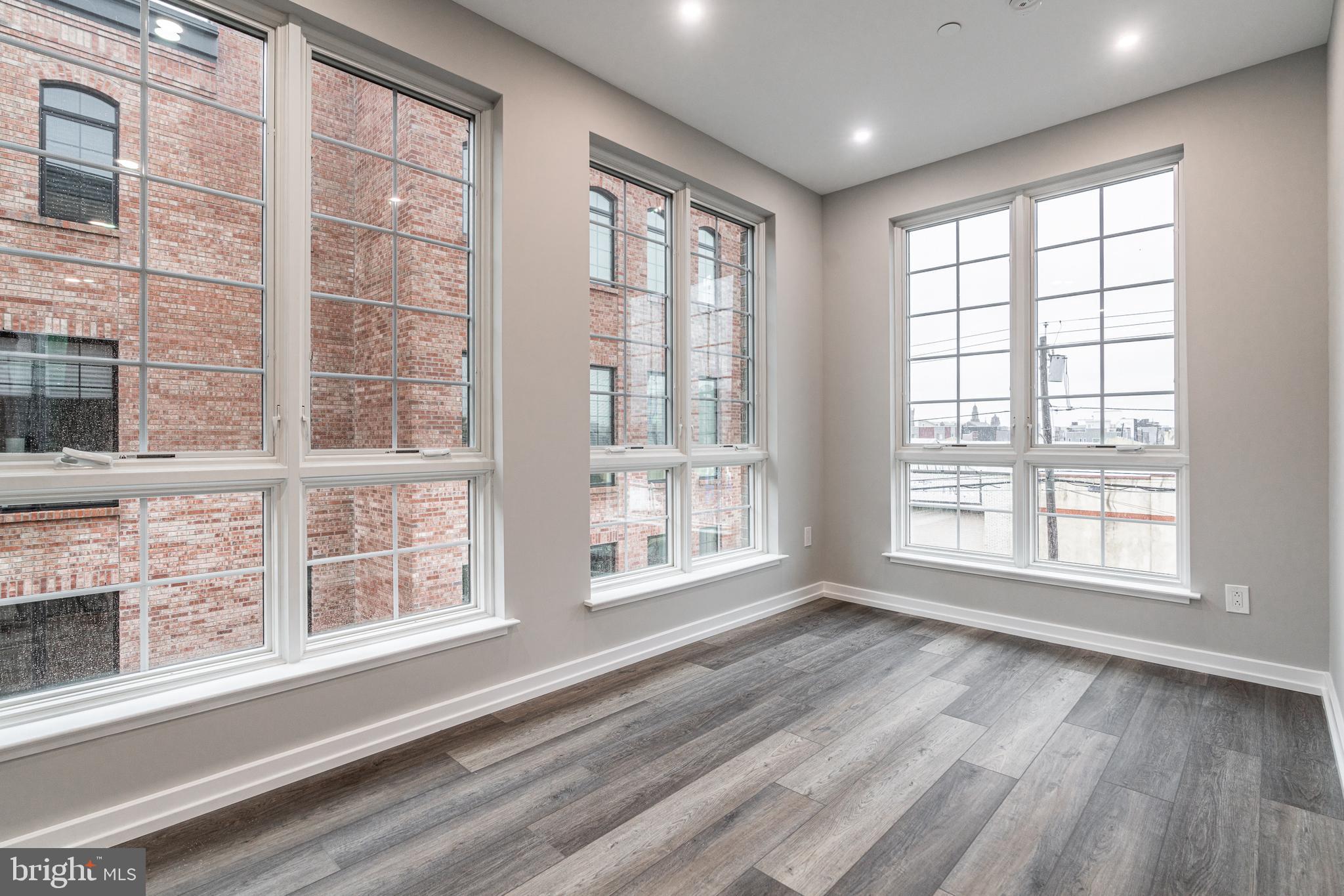 GRADUATE HOSPITAL - Residential Income