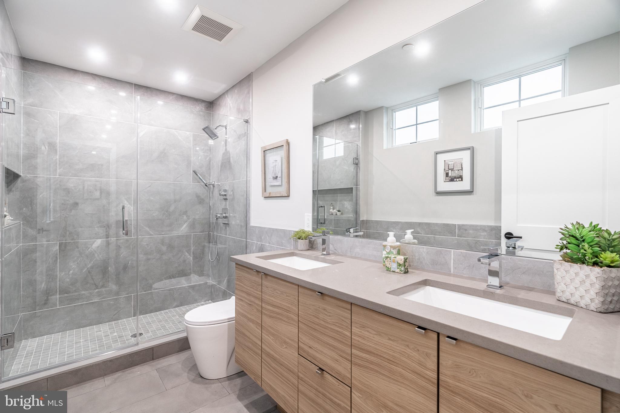 GRADUATE HOSPITAL - Residential Income