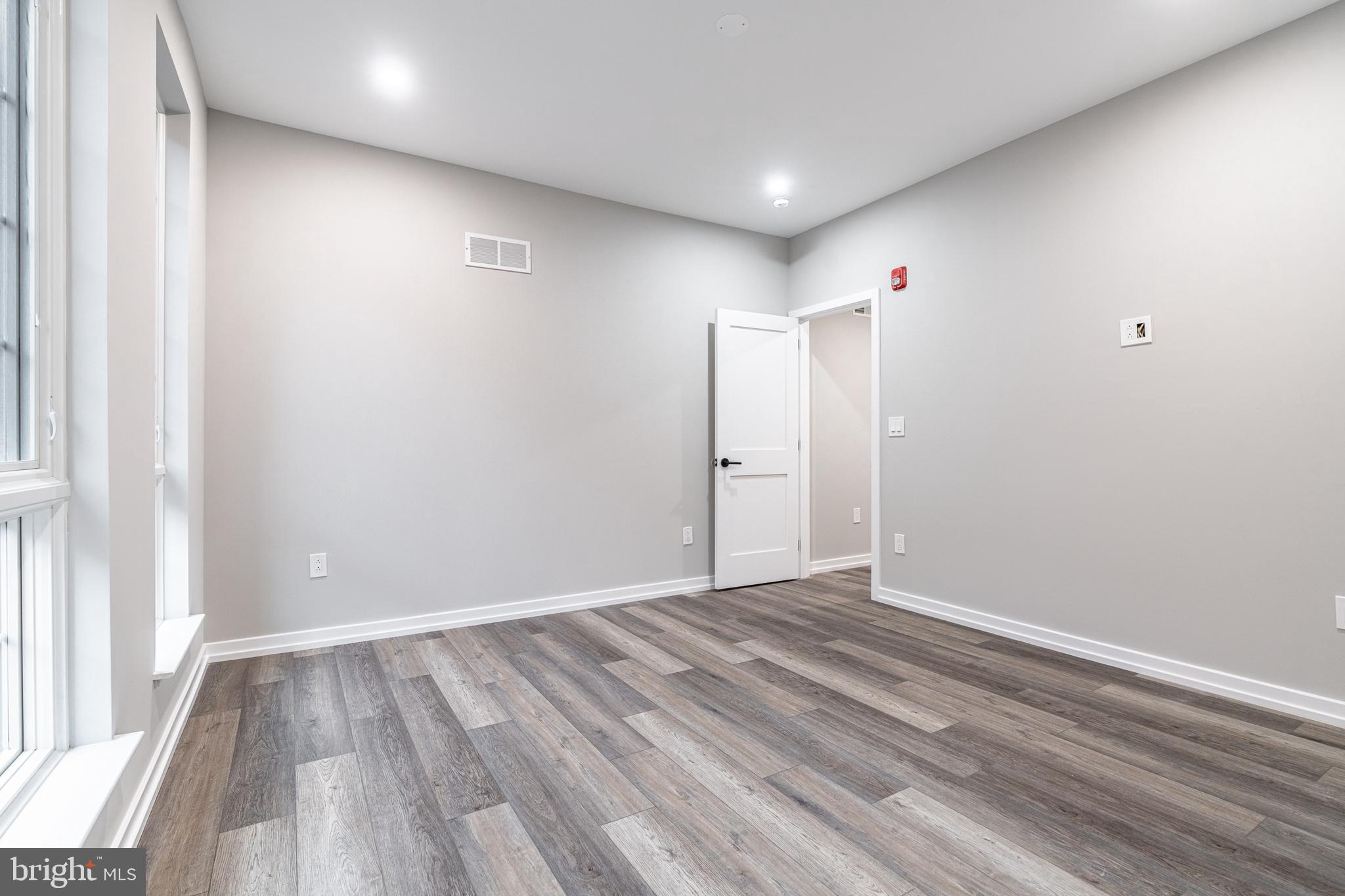 GRADUATE HOSPITAL - Residential Income