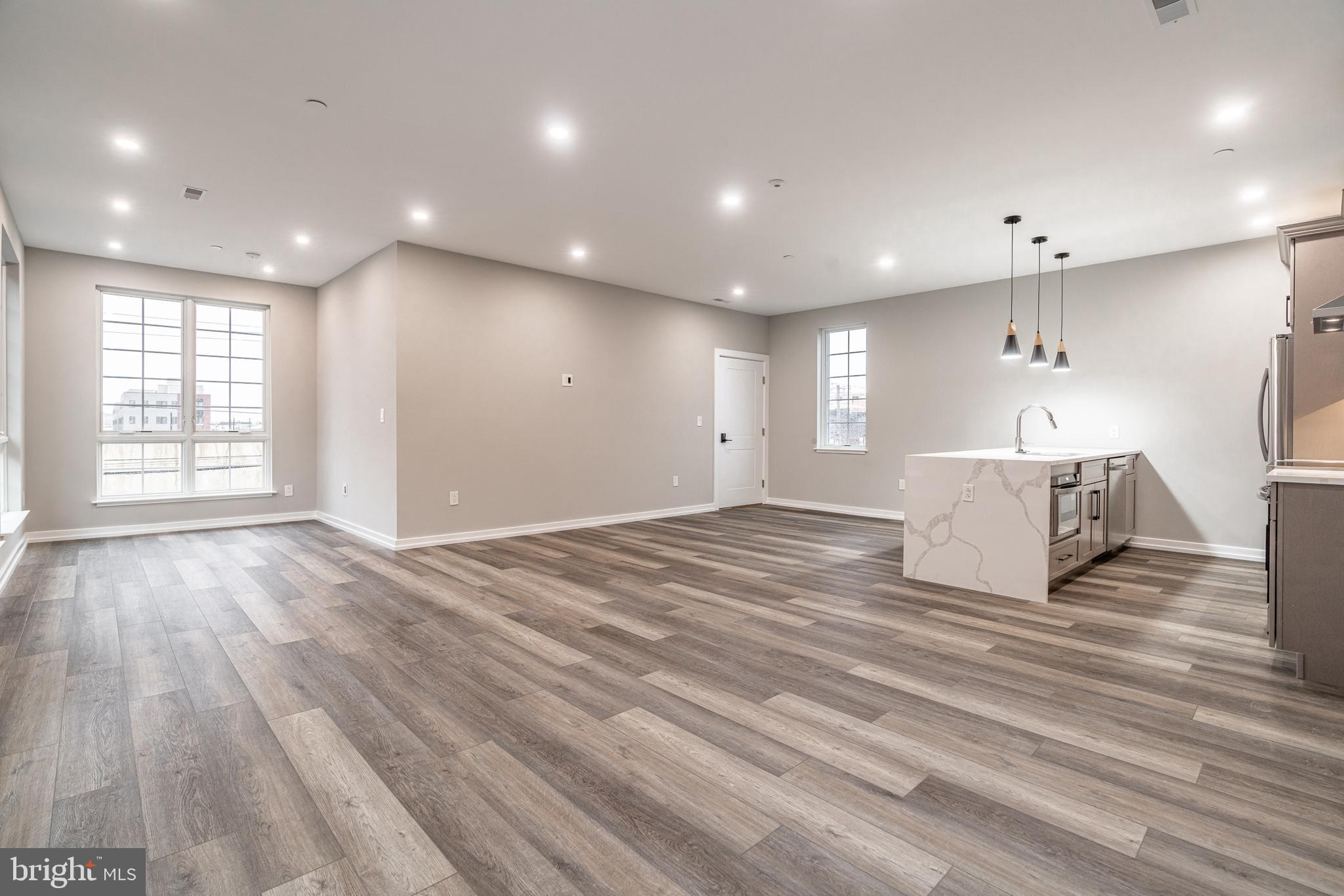 GRADUATE HOSPITAL - Residential Income