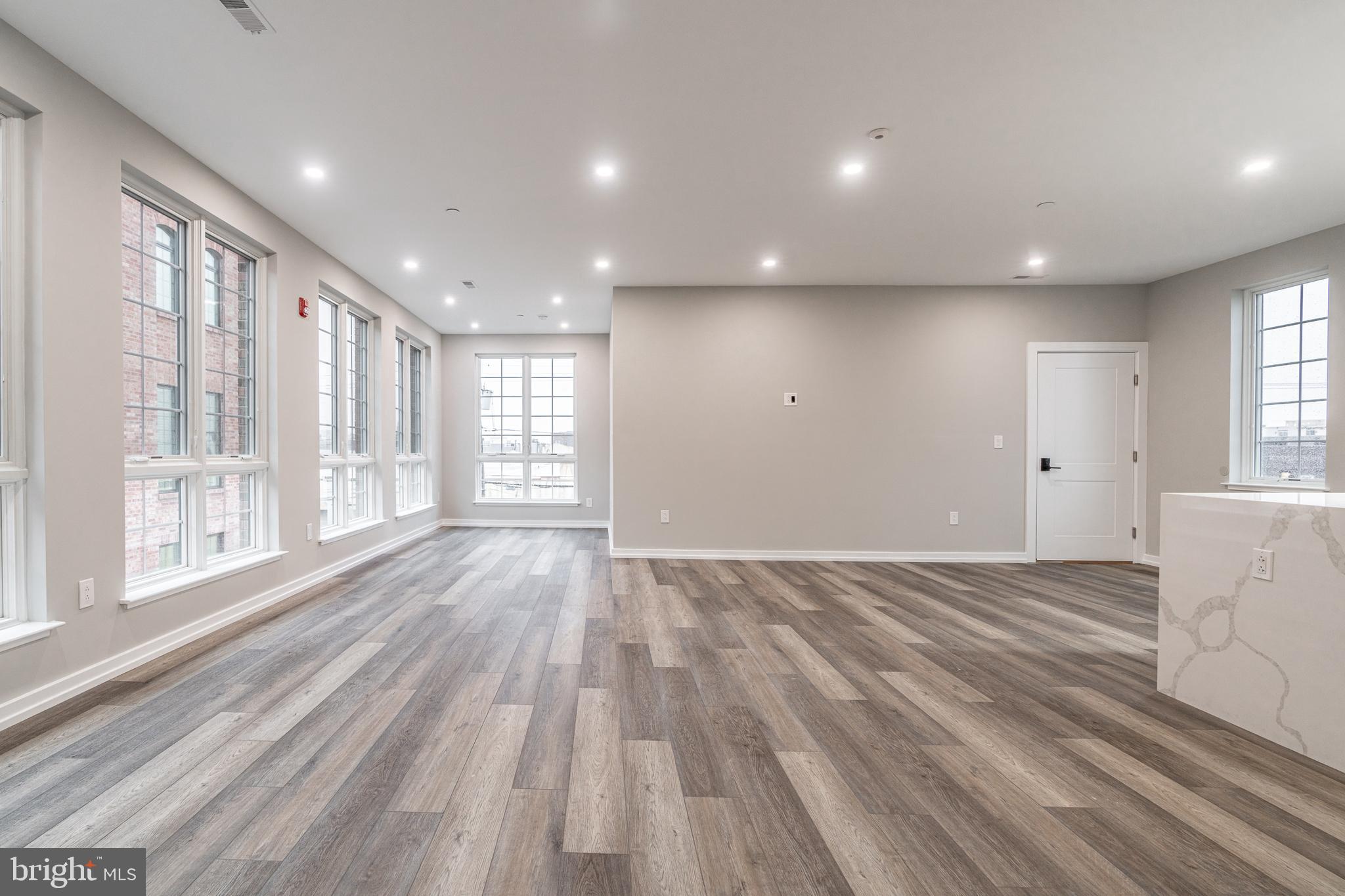 GRADUATE HOSPITAL - Residential Income