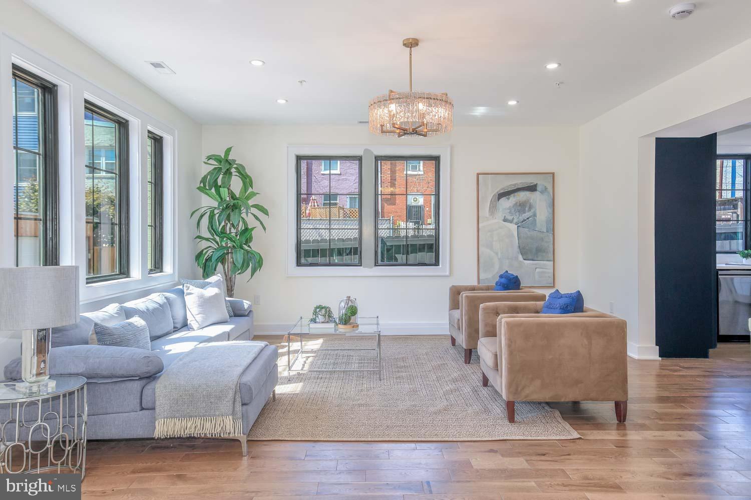 1680 EBENEZER COURT SE