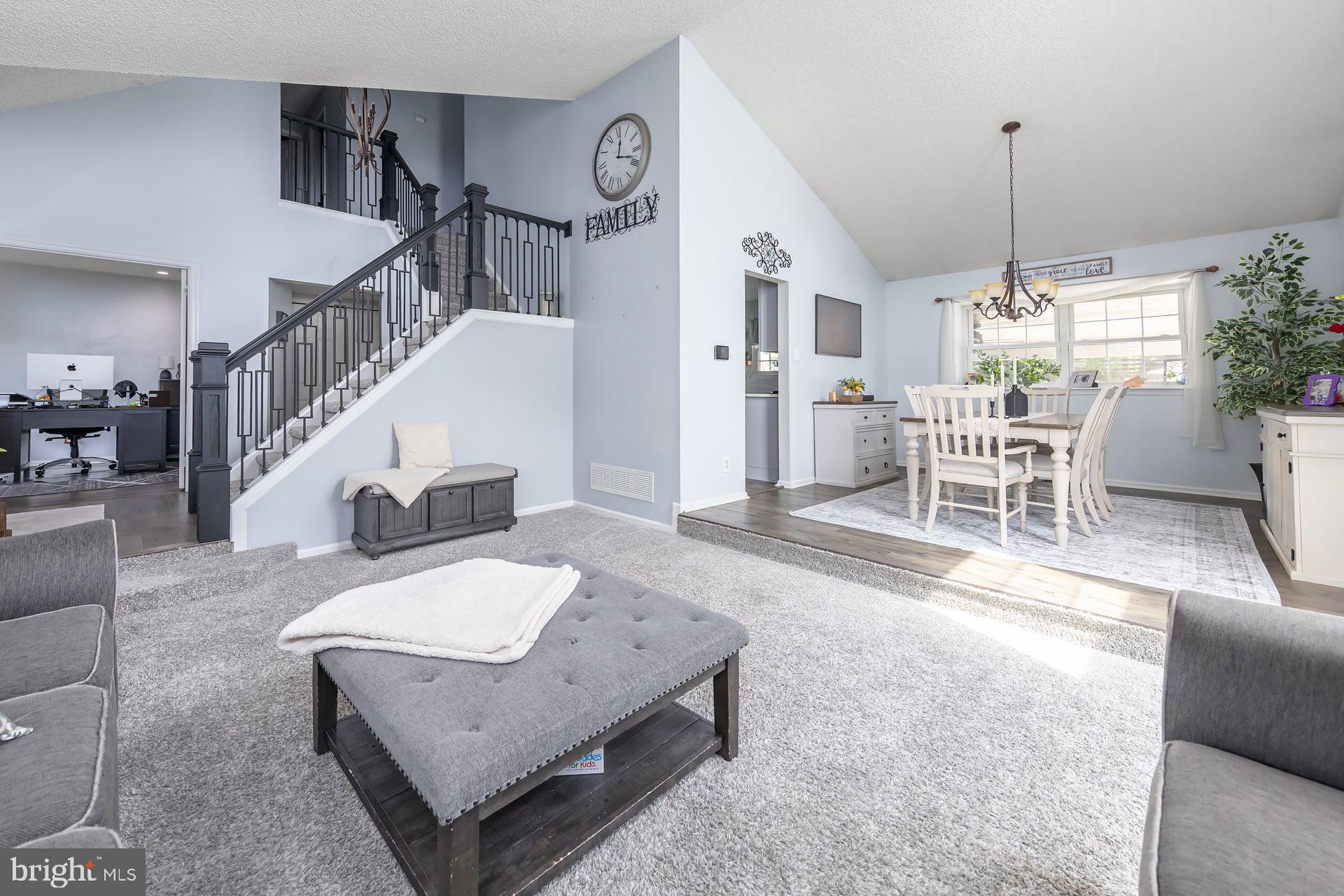 32 LONGWOOD DRIVE