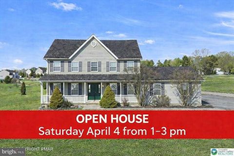 Homes For Sale - 104 Corine Way<br/> SAYLORSBURG, PA 18353