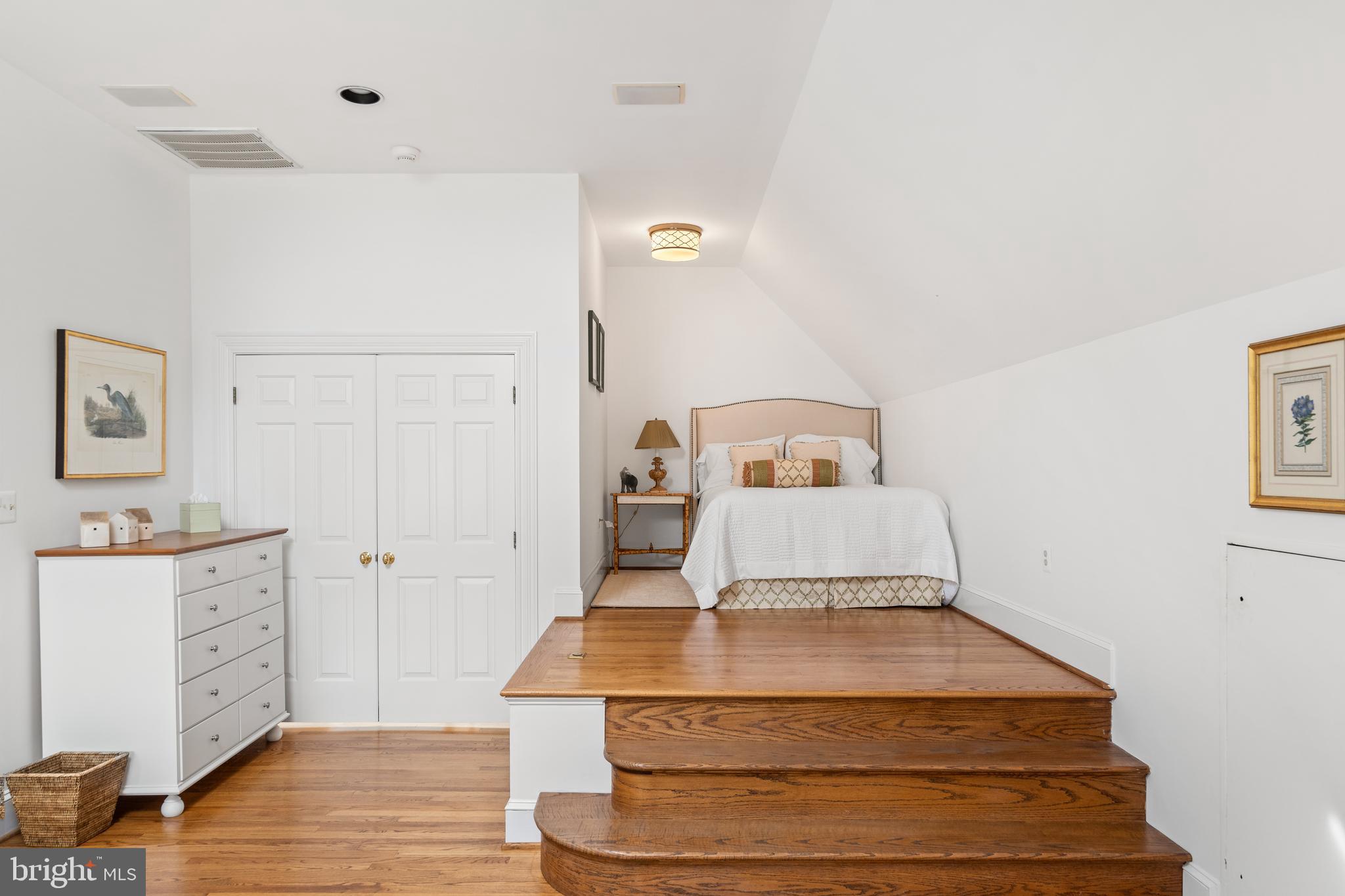 MERRYHILL - Residential