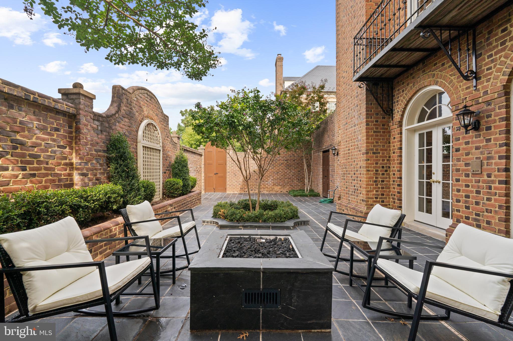 MERRYHILL - Residential