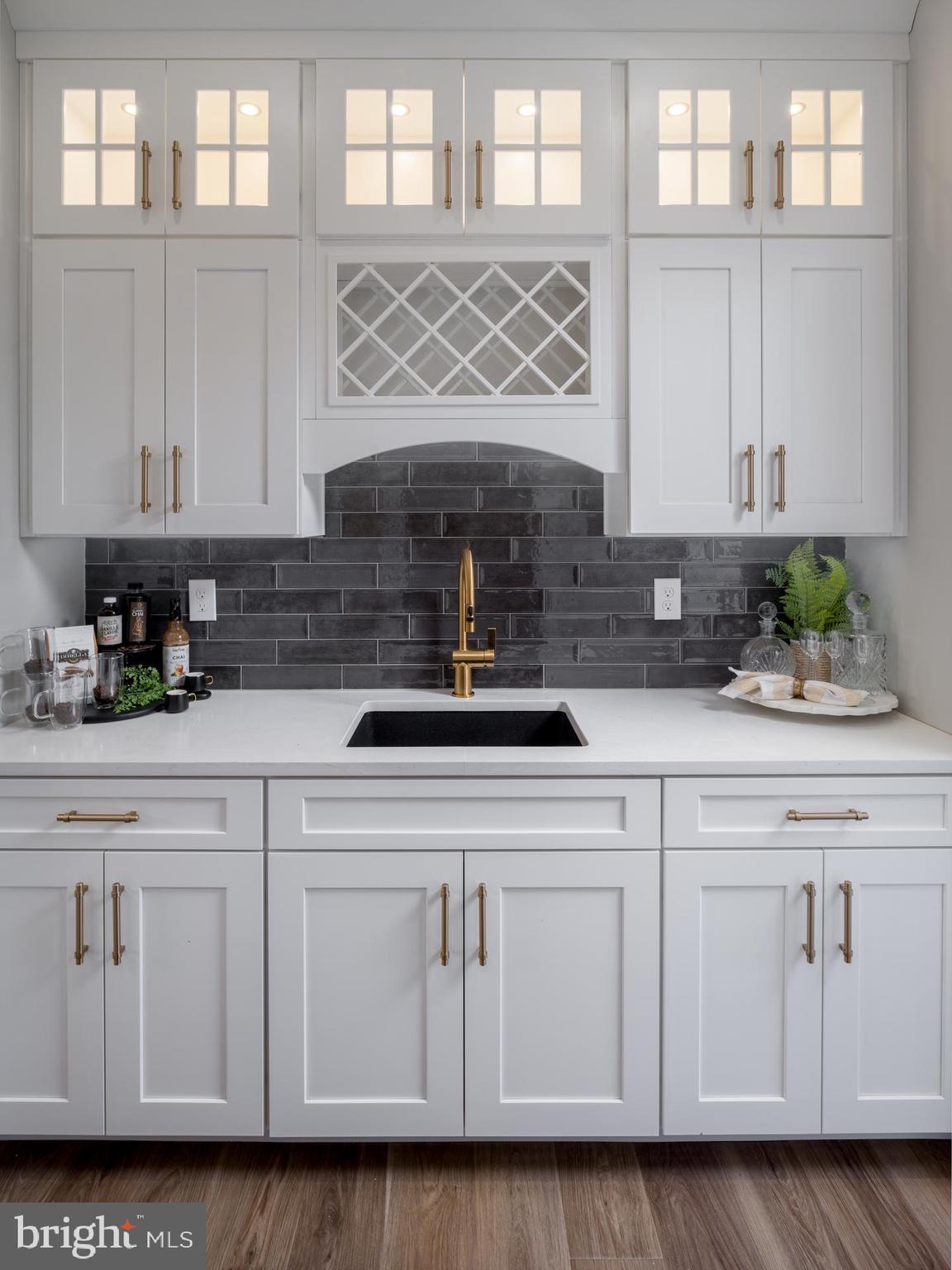 BISHOP WOODS - Residential