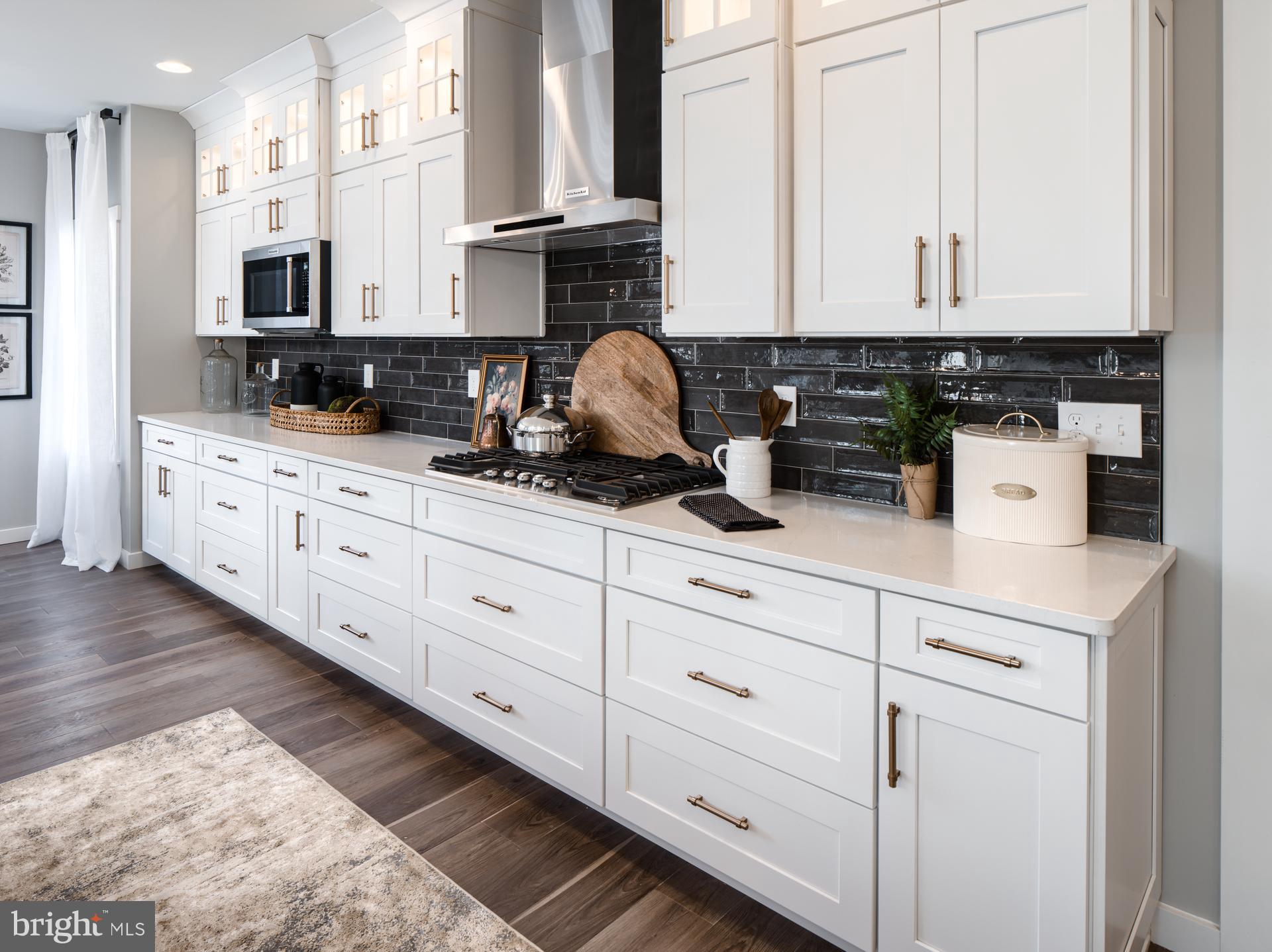 BISHOP WOODS - Residential