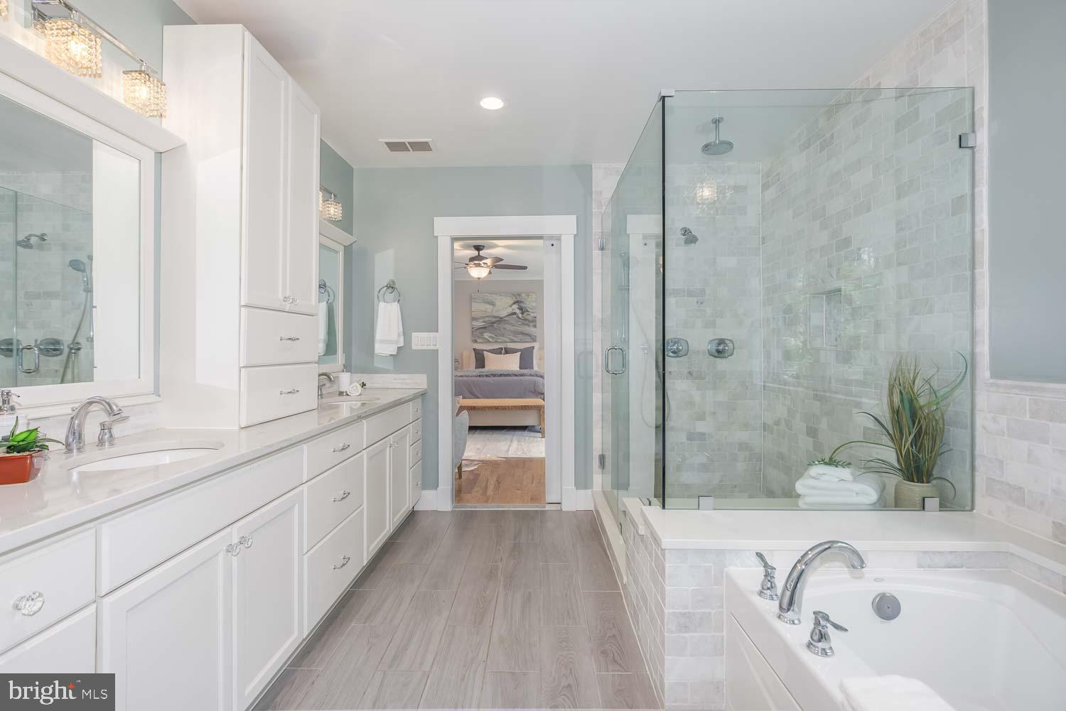 ROCK CREEK KNOLLS - Residential