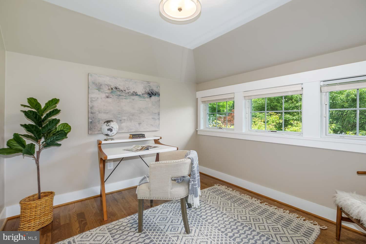 ROCK CREEK KNOLLS - Residential