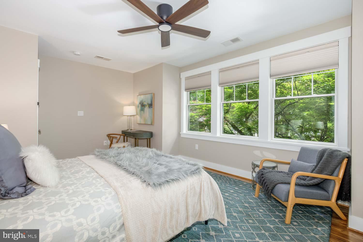 ROCK CREEK KNOLLS - Residential