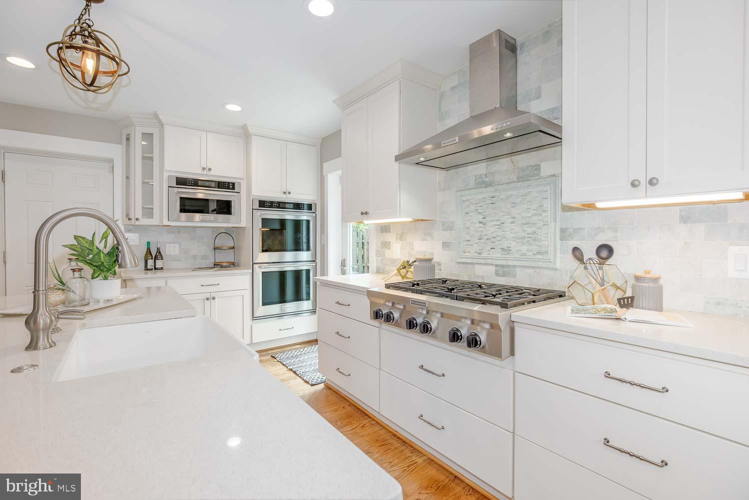 ROCK CREEK KNOLLS - Residential