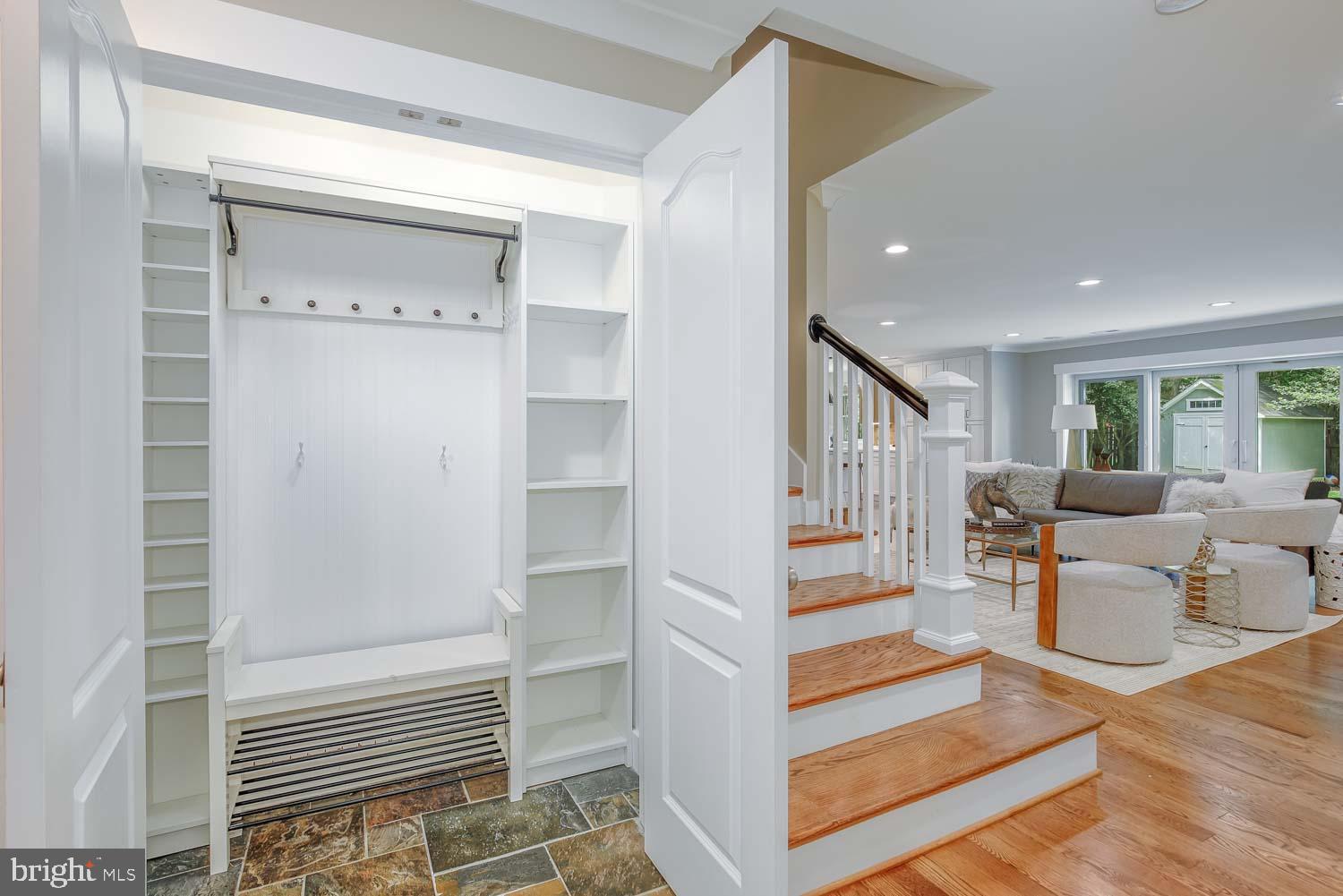 ROCK CREEK KNOLLS - Residential