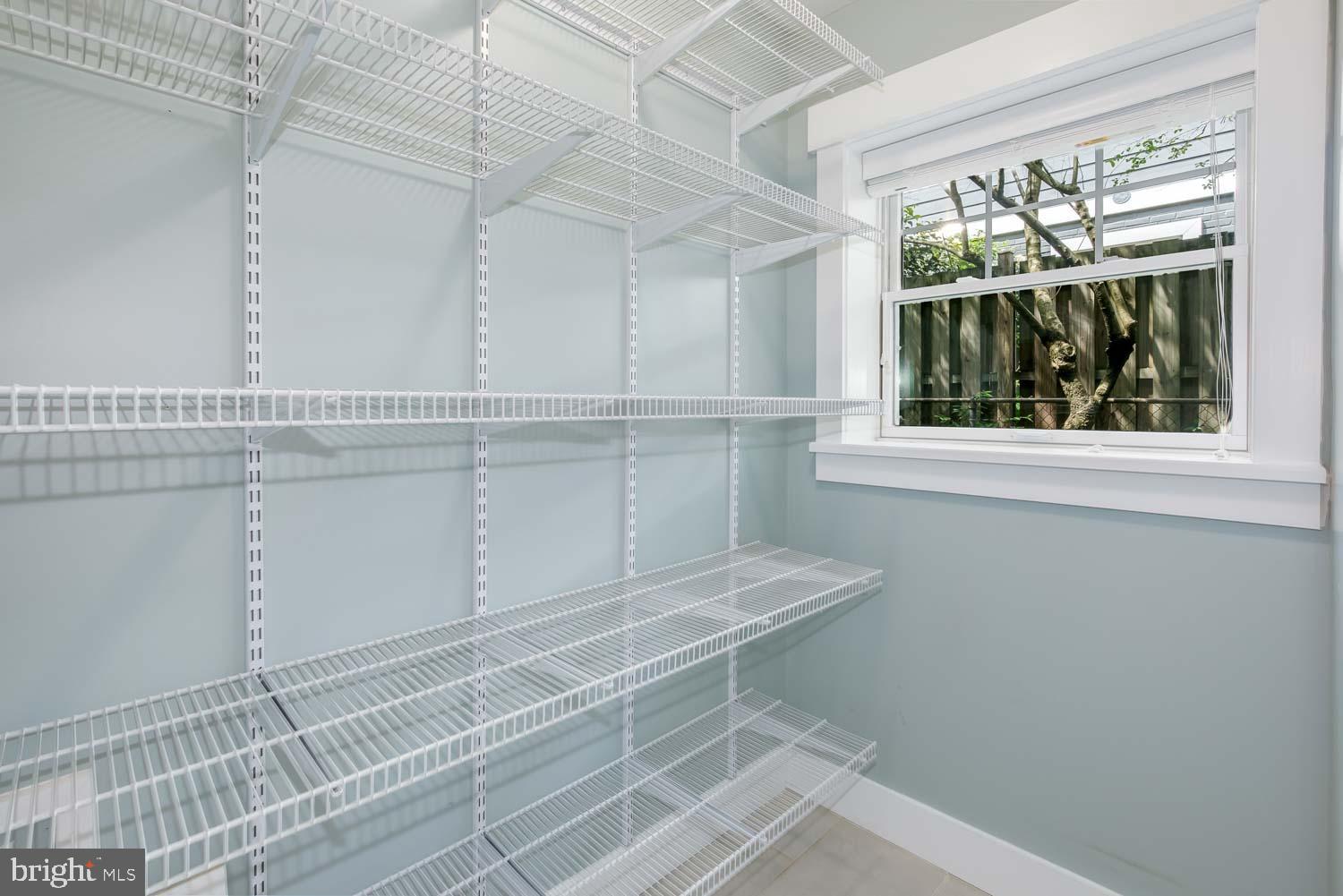 ROCK CREEK KNOLLS - Residential