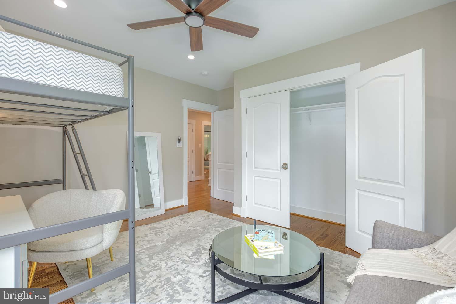 ROCK CREEK KNOLLS - Residential