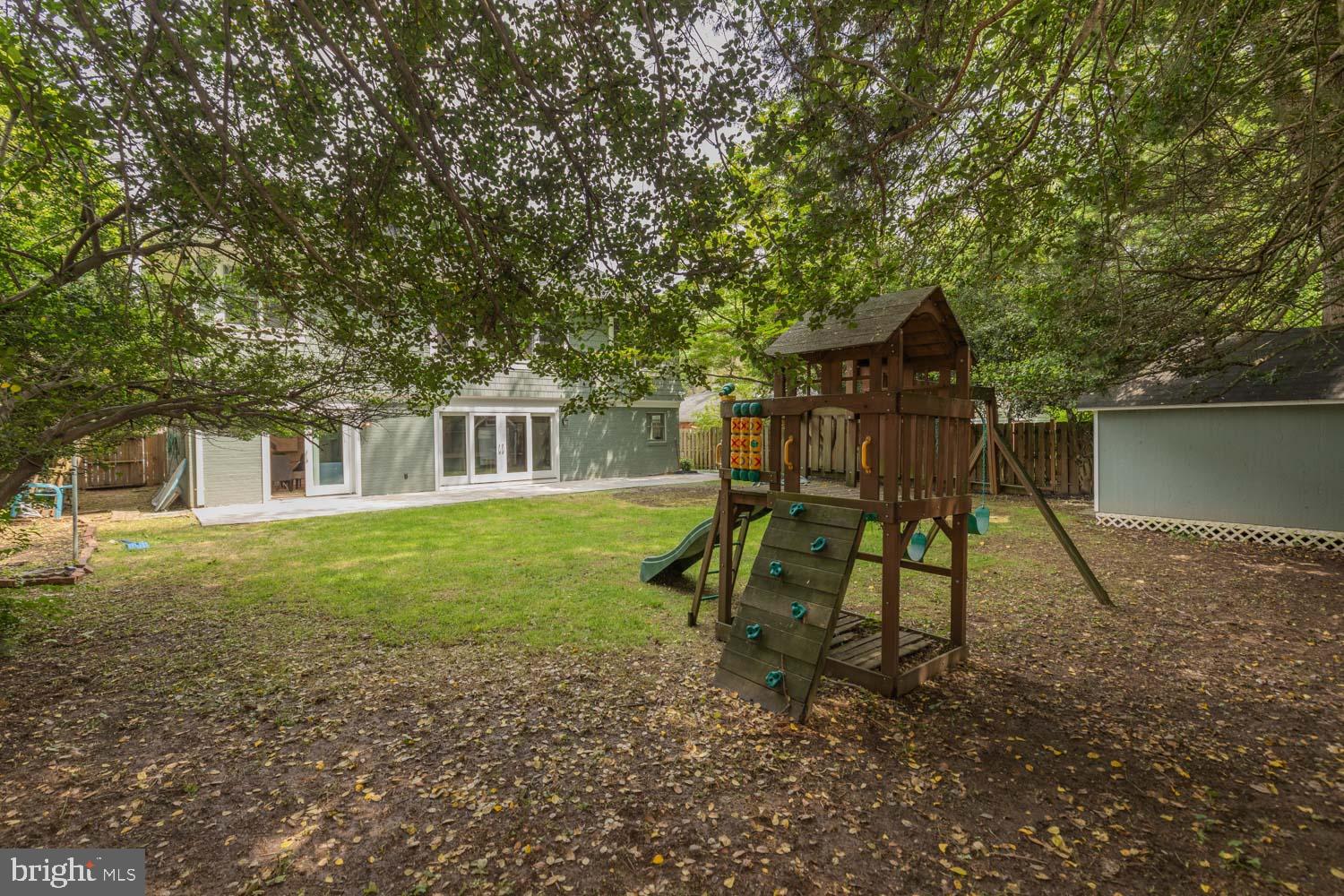 ROCK CREEK KNOLLS - Residential