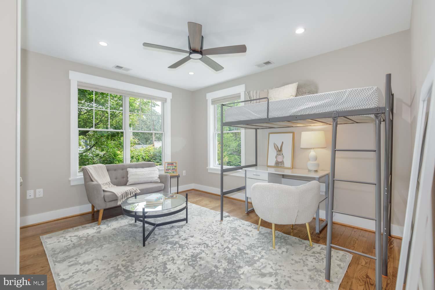 ROCK CREEK KNOLLS - Residential