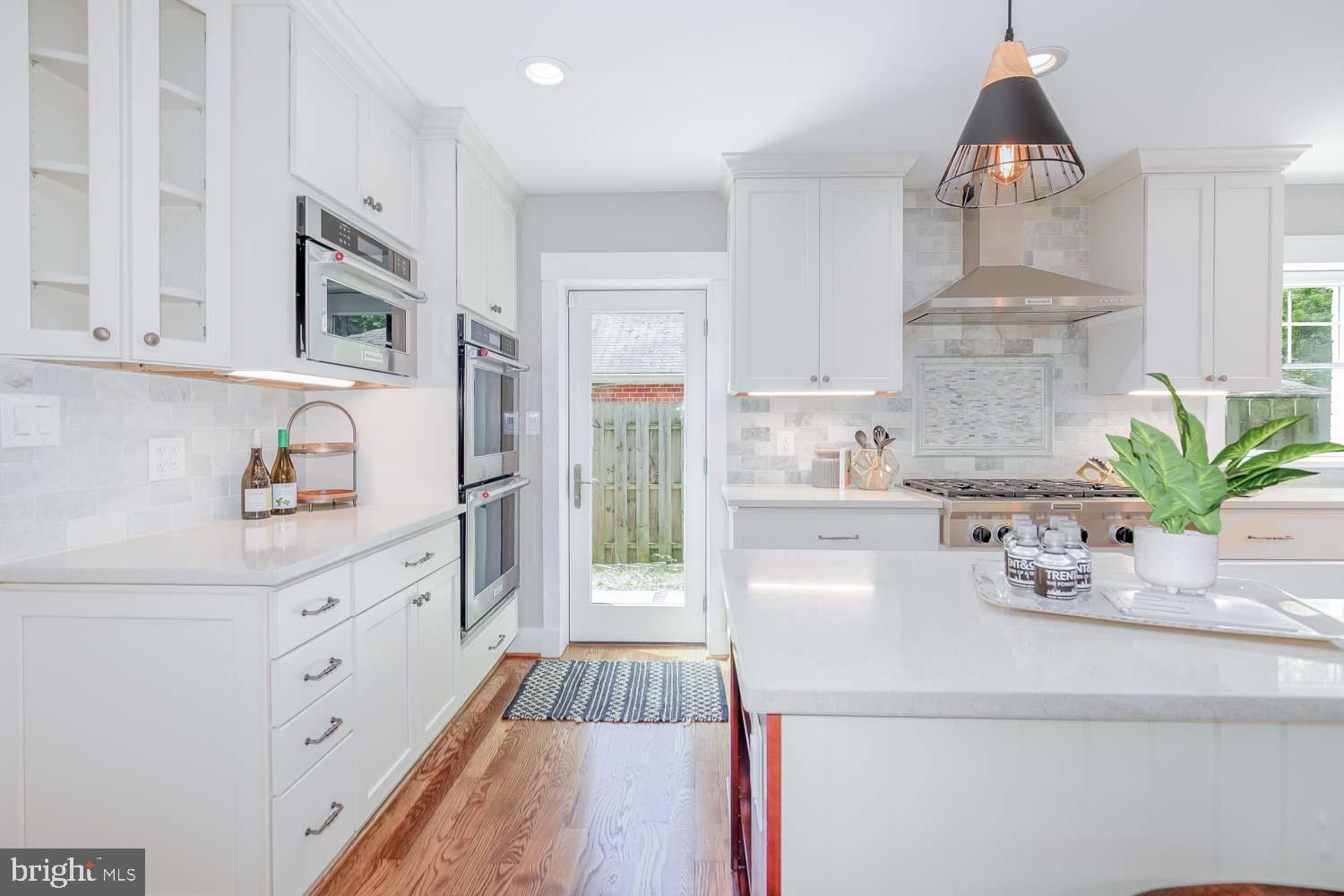 ROCK CREEK KNOLLS - Residential