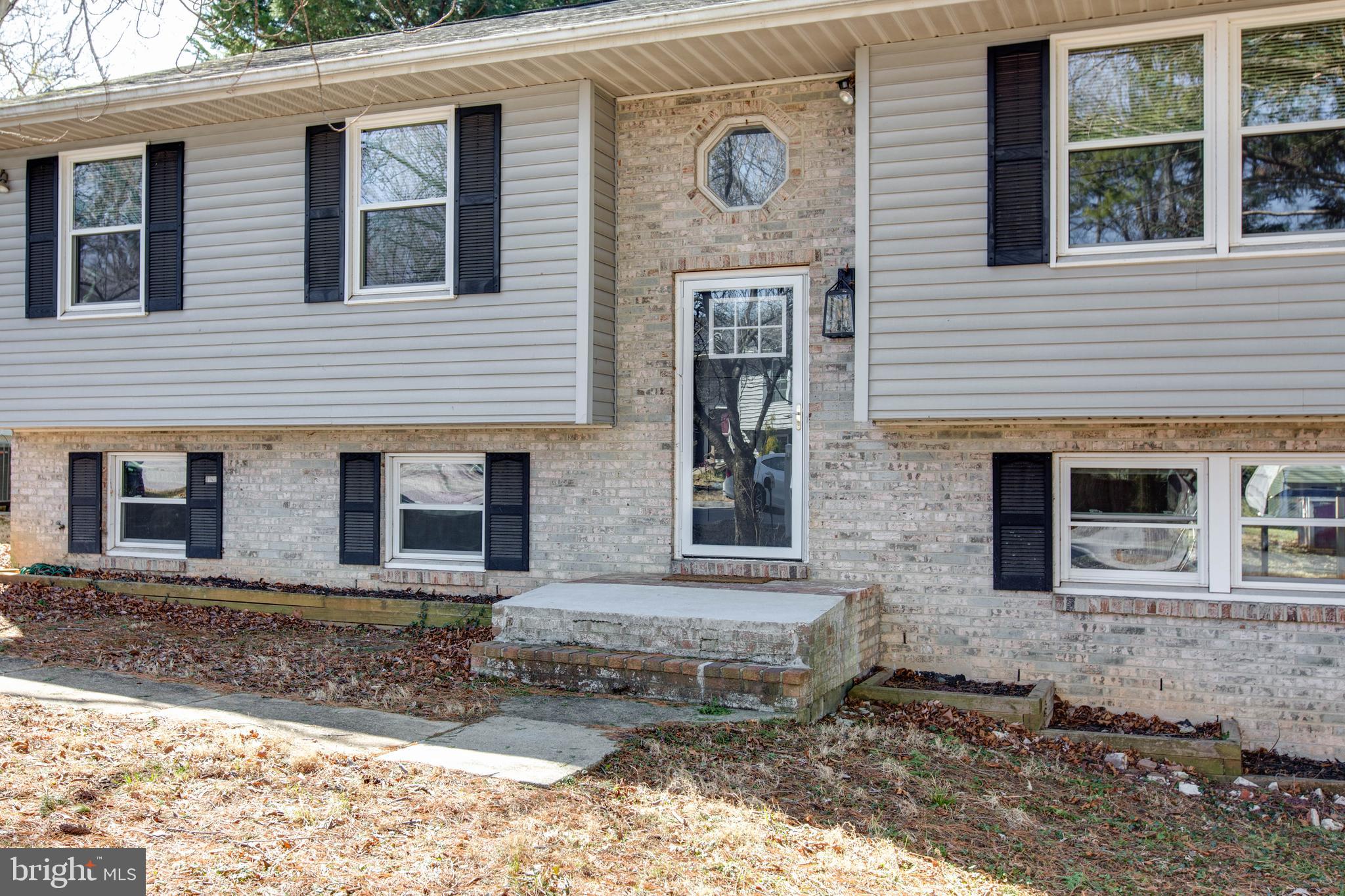 CATONSVILLE MANOR - Residential