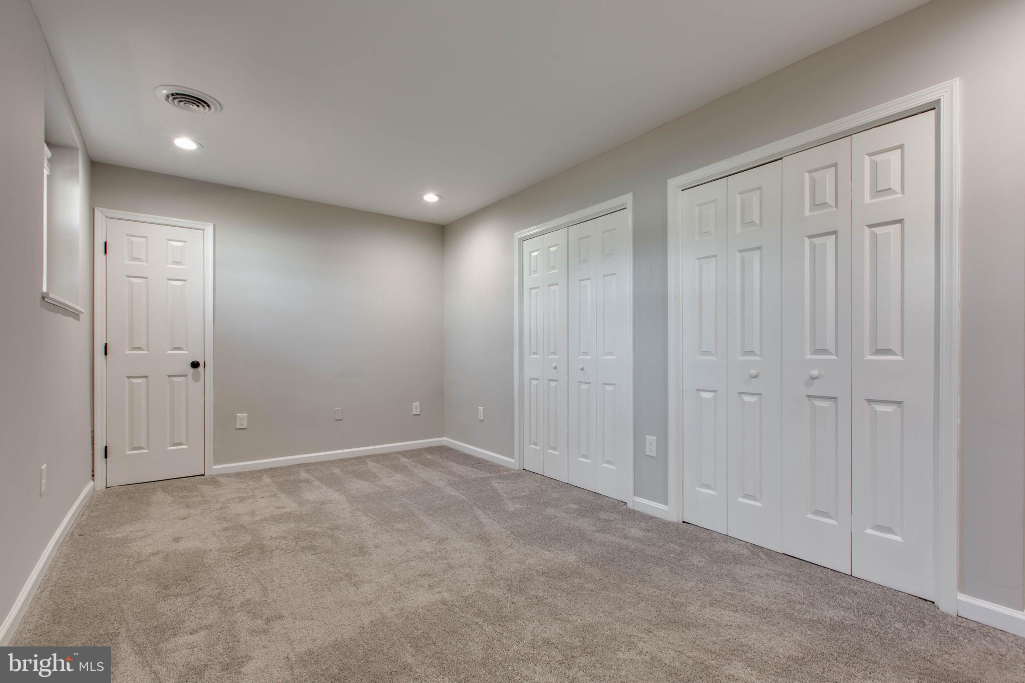 CATONSVILLE MANOR - Residential