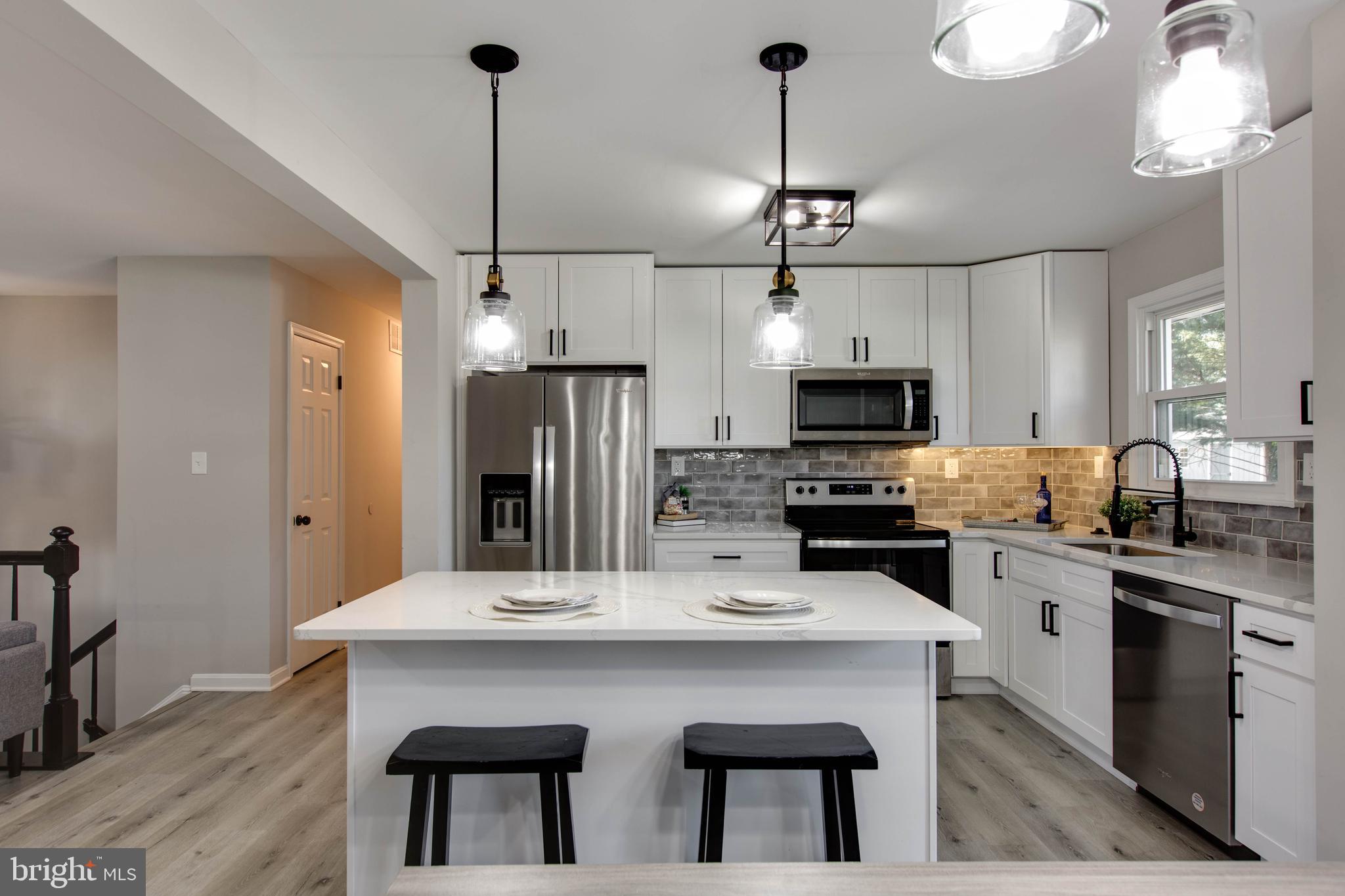 CATONSVILLE MANOR - Residential