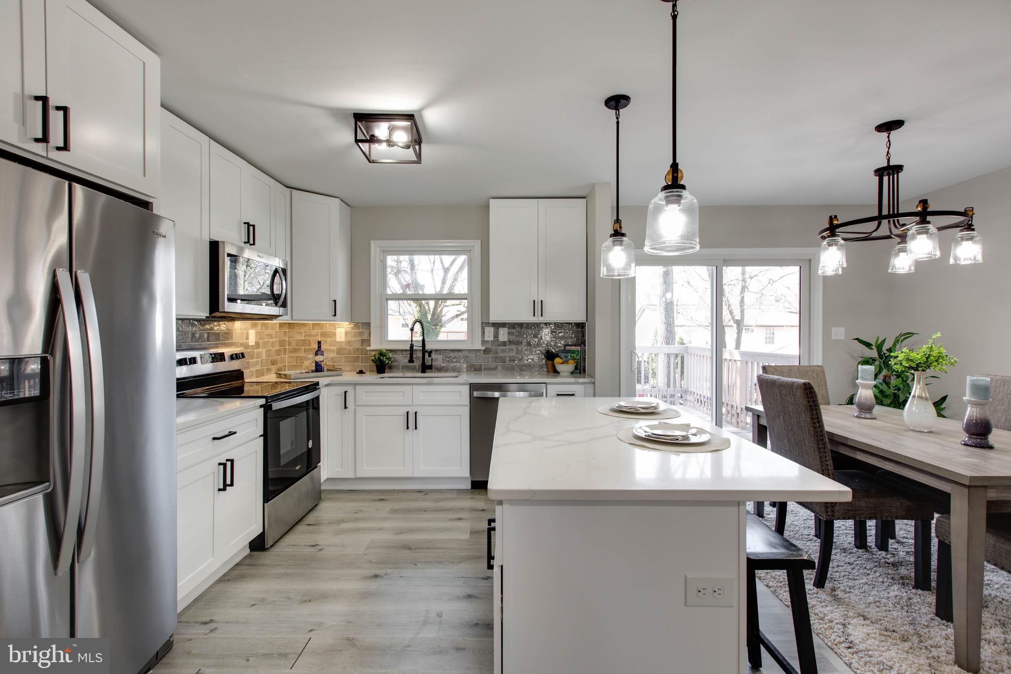 CATONSVILLE MANOR - Residential