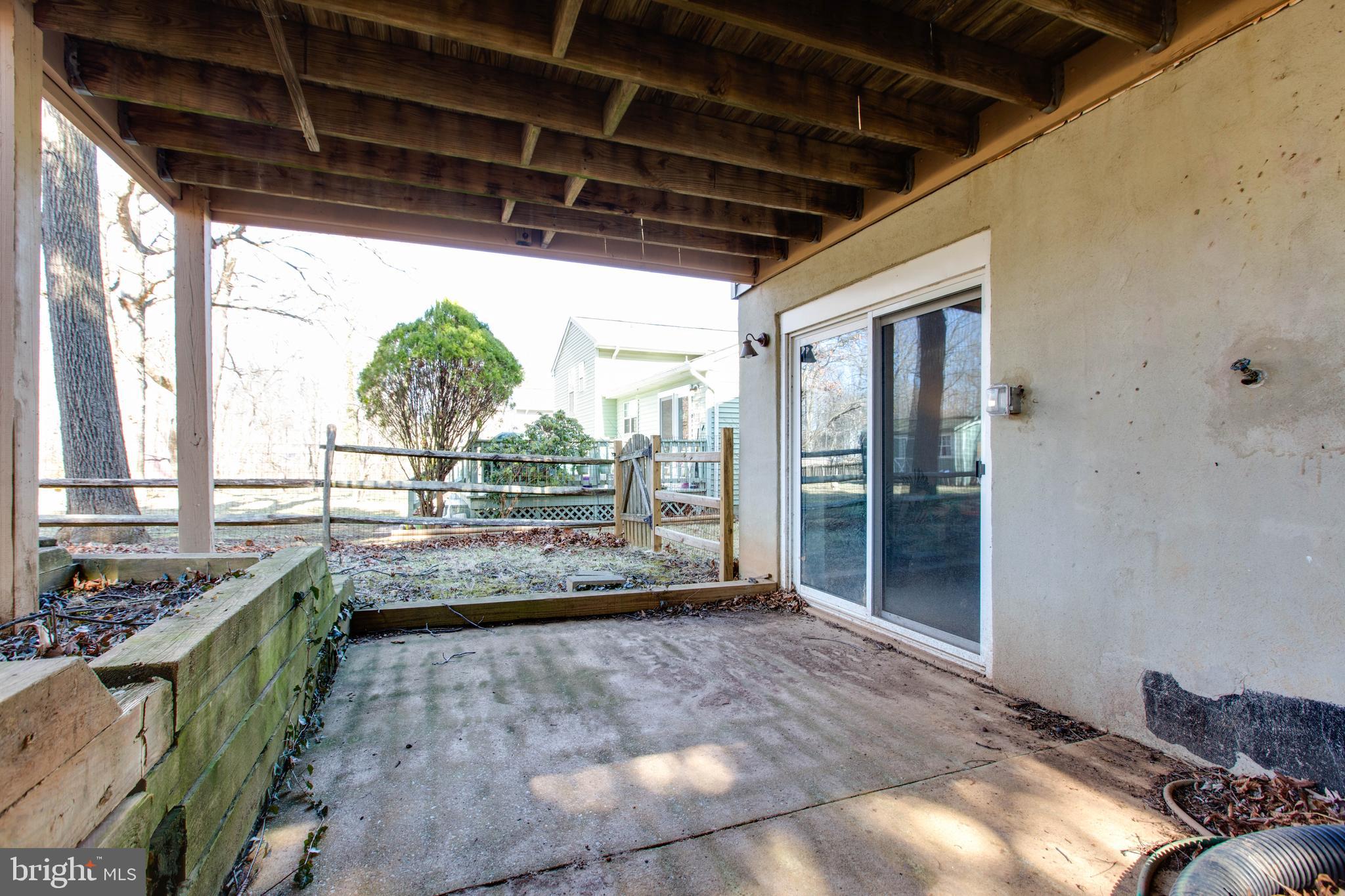 CATONSVILLE MANOR - Residential