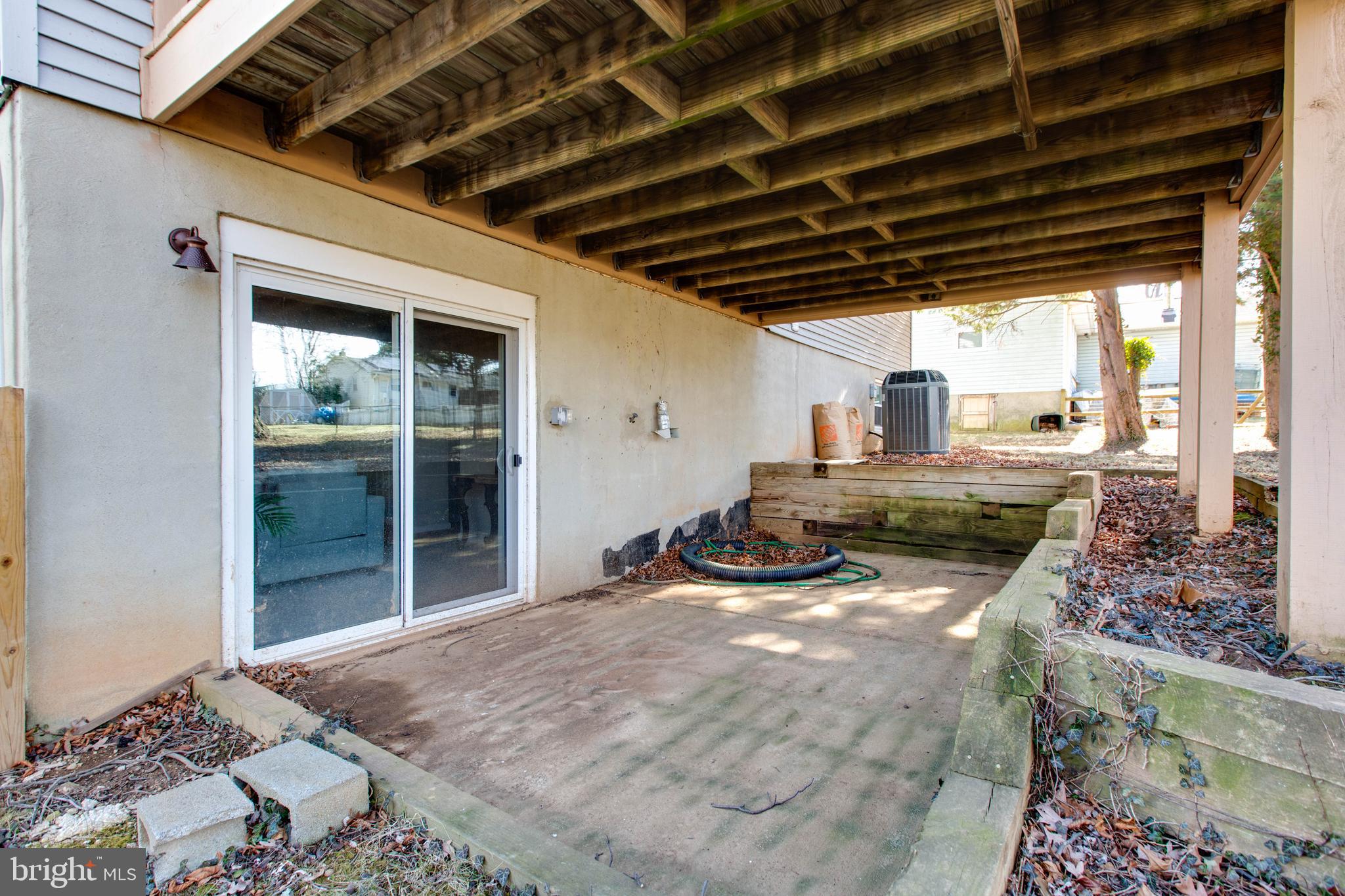 CATONSVILLE MANOR - Residential