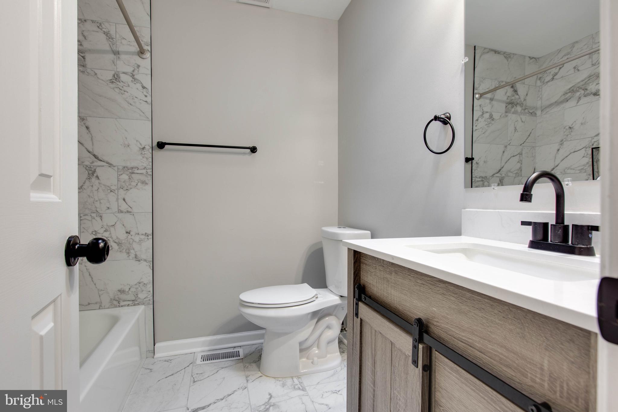 CATONSVILLE MANOR - Residential