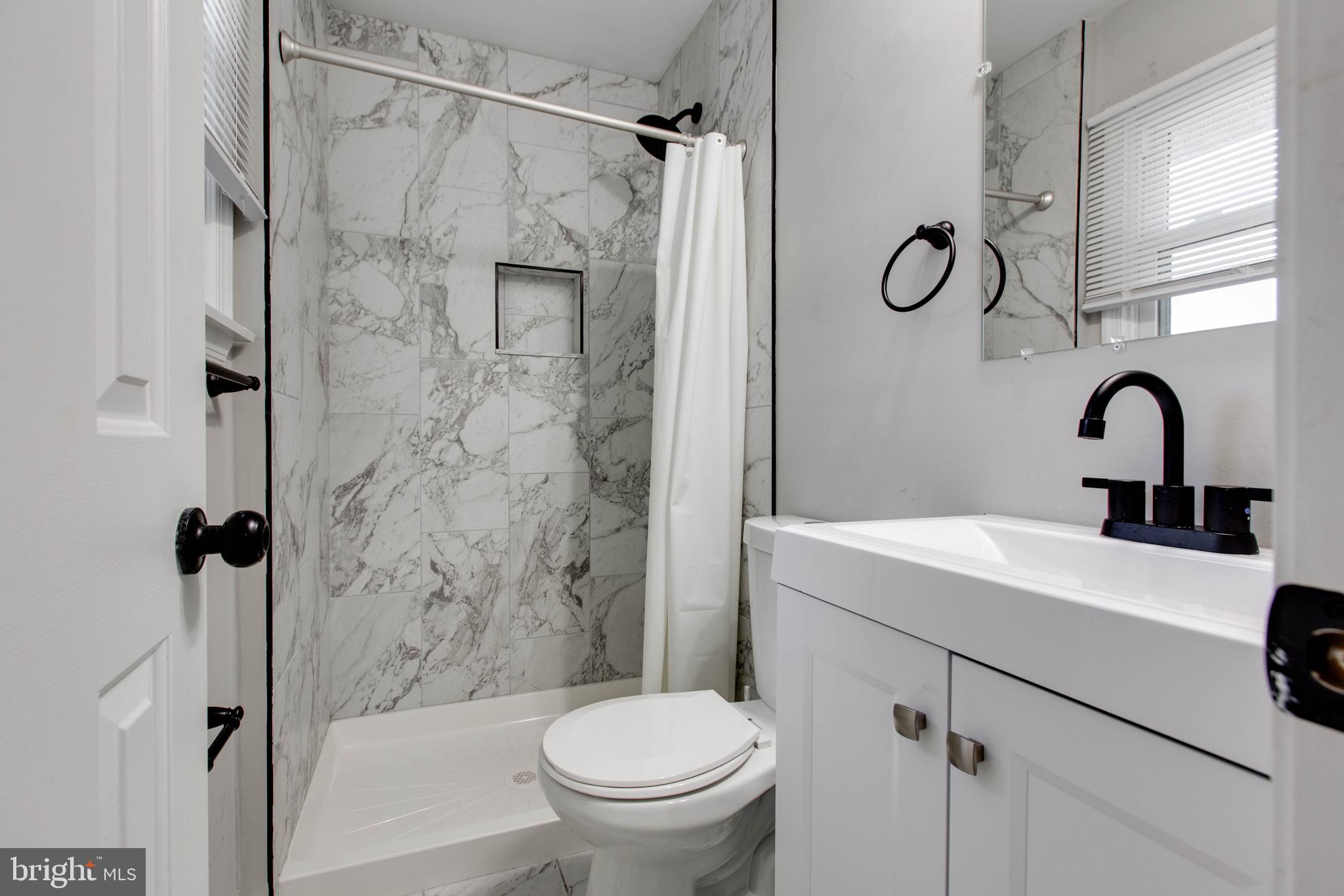 CATONSVILLE MANOR - Residential