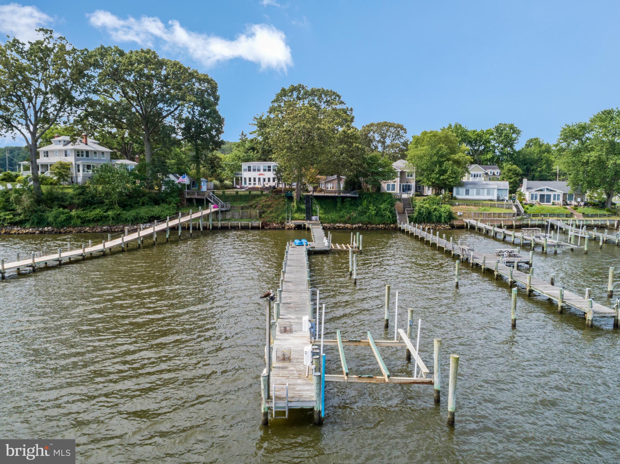 LOCH HAVEN - Residential