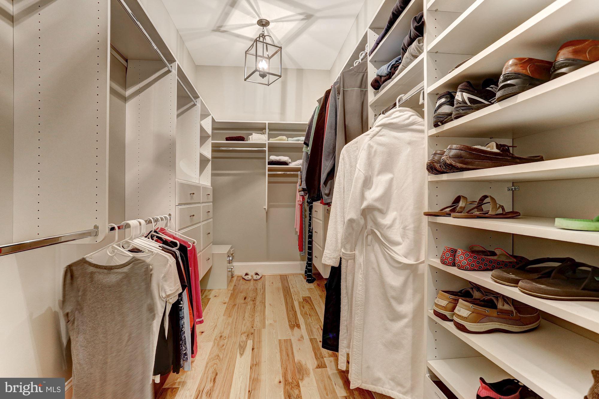 LOCH HAVEN - Residential