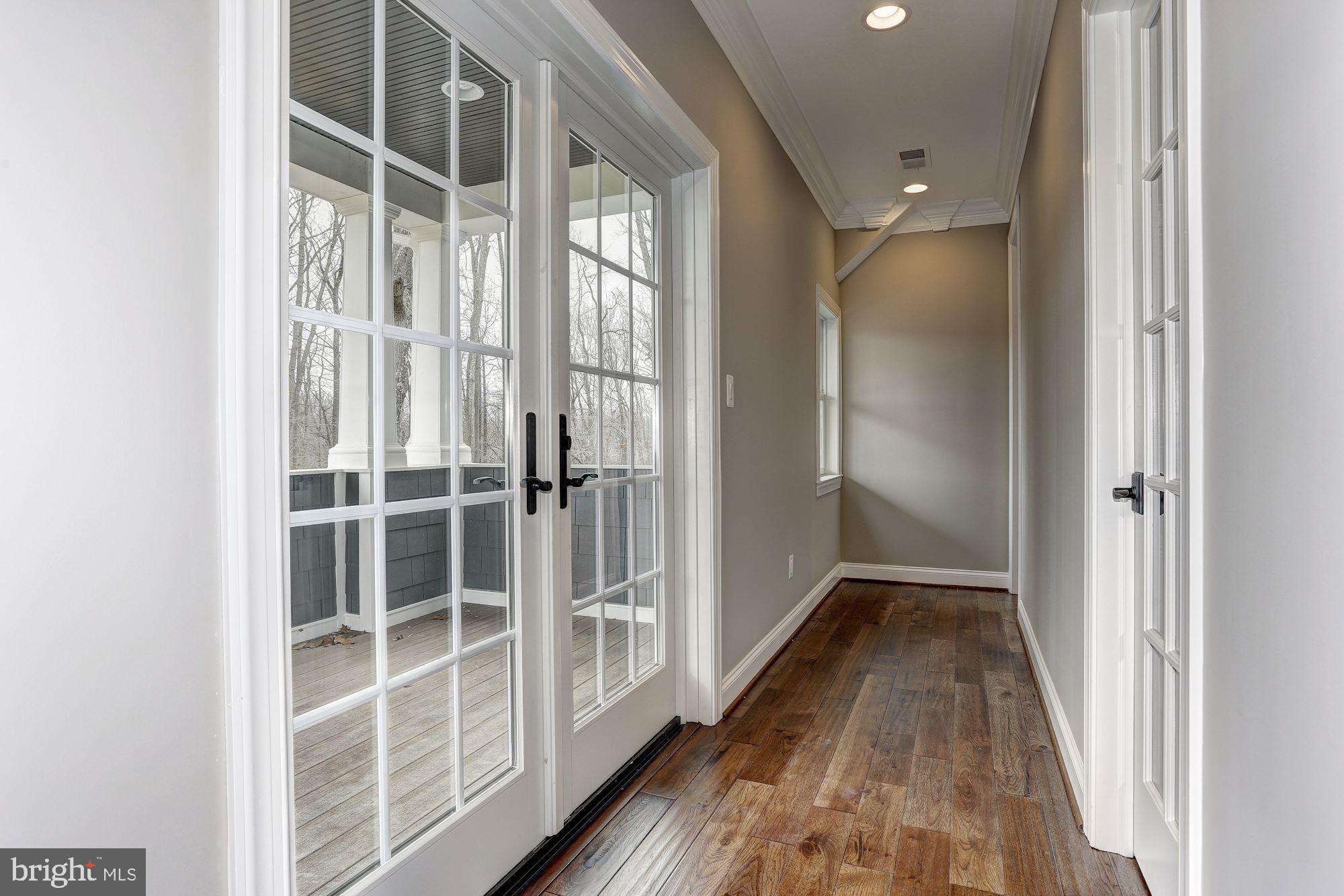 LOCH HAVEN - Residential