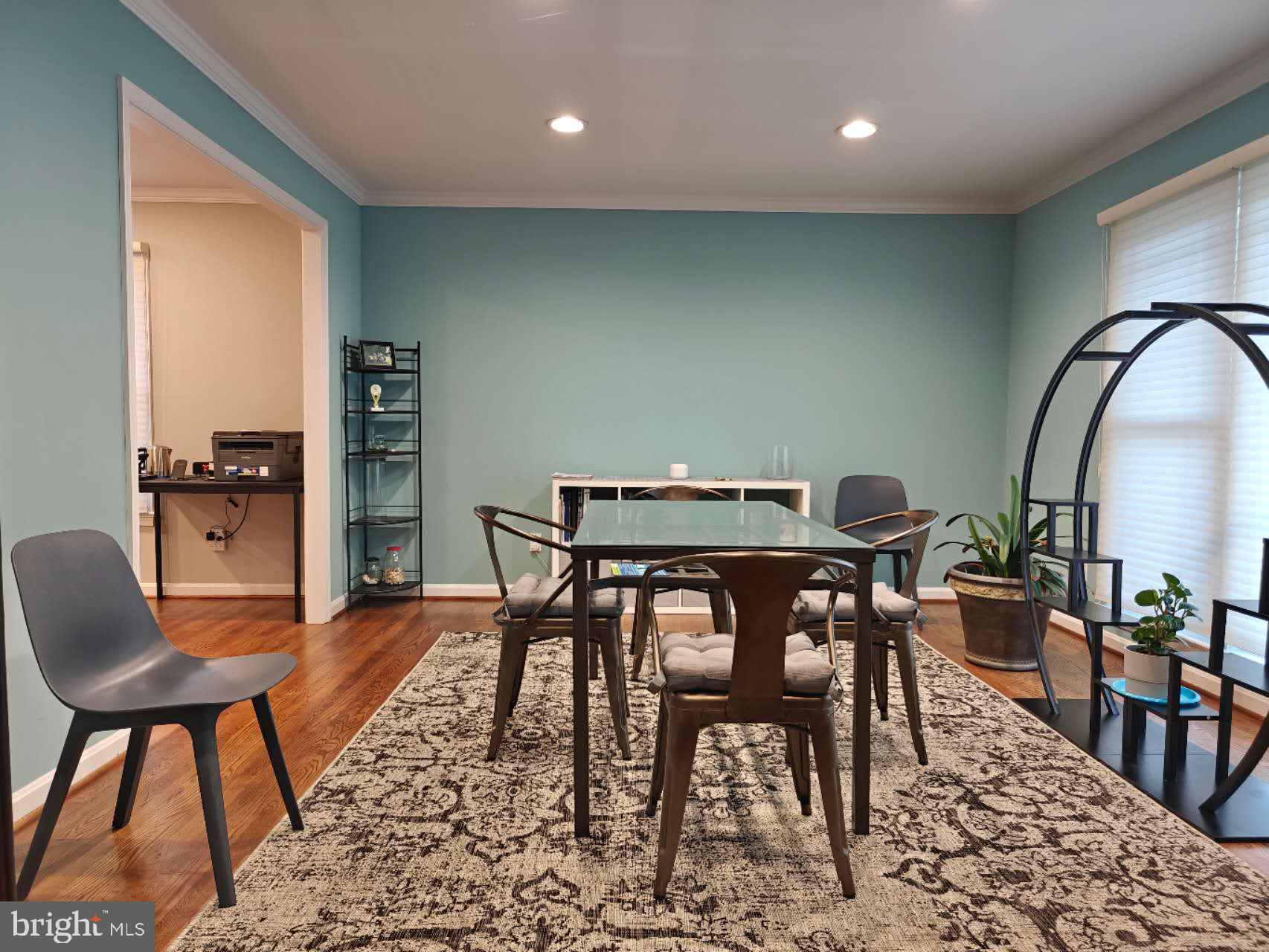 REGENT PARK - Residential Lease