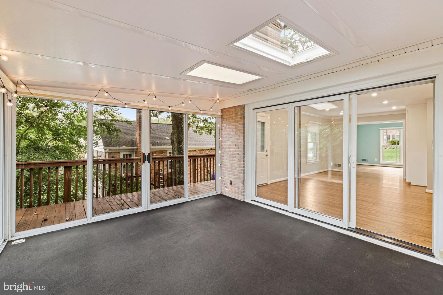 REGENT PARK - Residential Lease