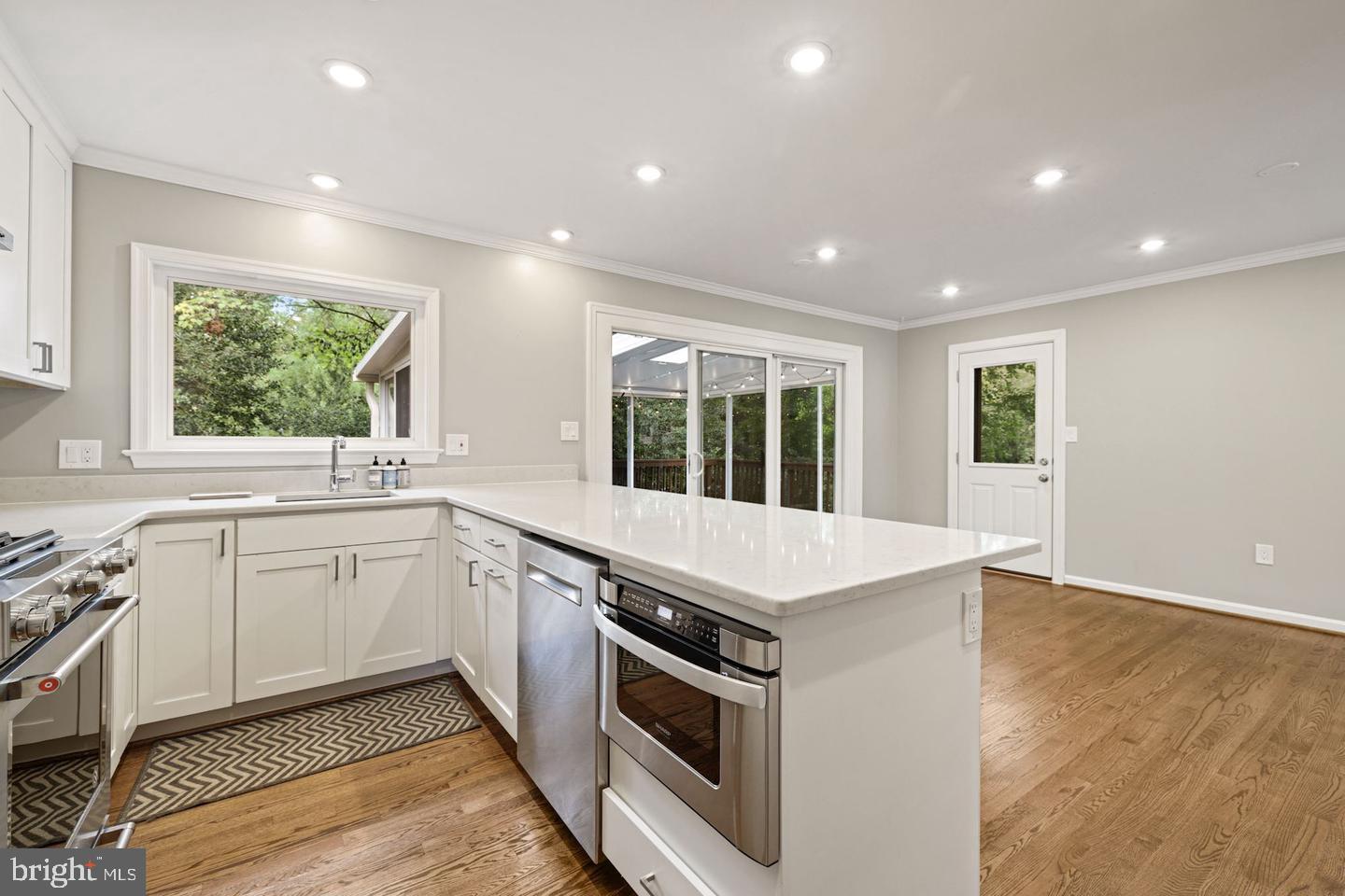 REGENT PARK - Residential Lease