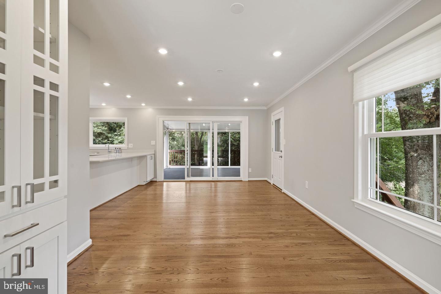 REGENT PARK - Residential Lease