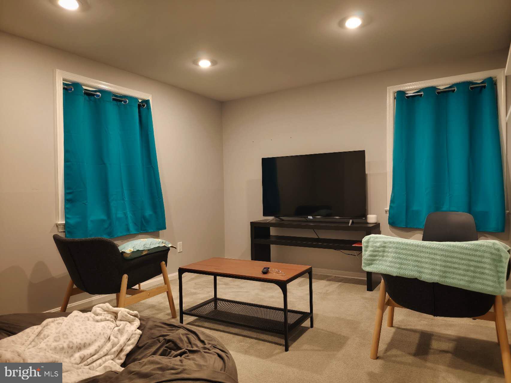 REGENT PARK - Residential Lease